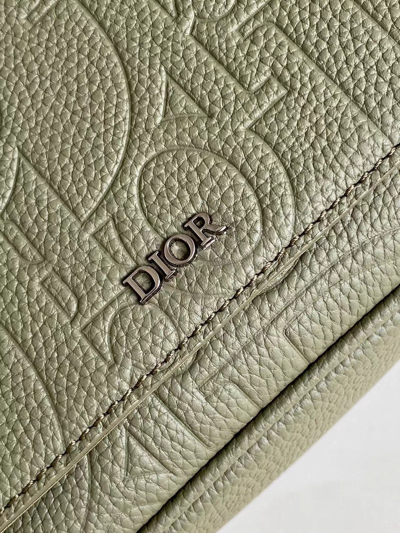 2024 Autumn Messenger Bag - Khaki Embossed Leather with Magnetic Flap (Made in Italy)