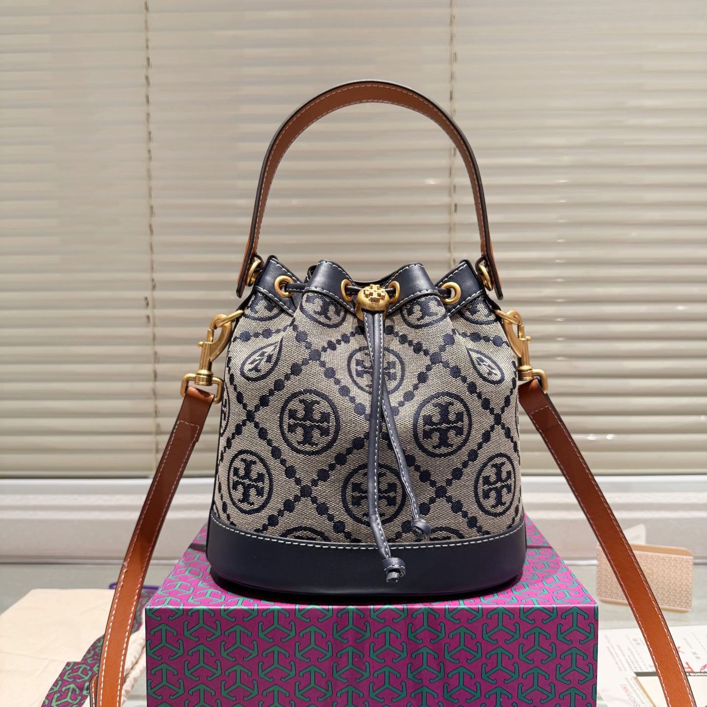 TORY BURCH Monogram 2021 Summer Navy Blue Canvas Drawstring Bucket Bag Retro Jacquette Trim Casual Chic Design (21x12x21cm)