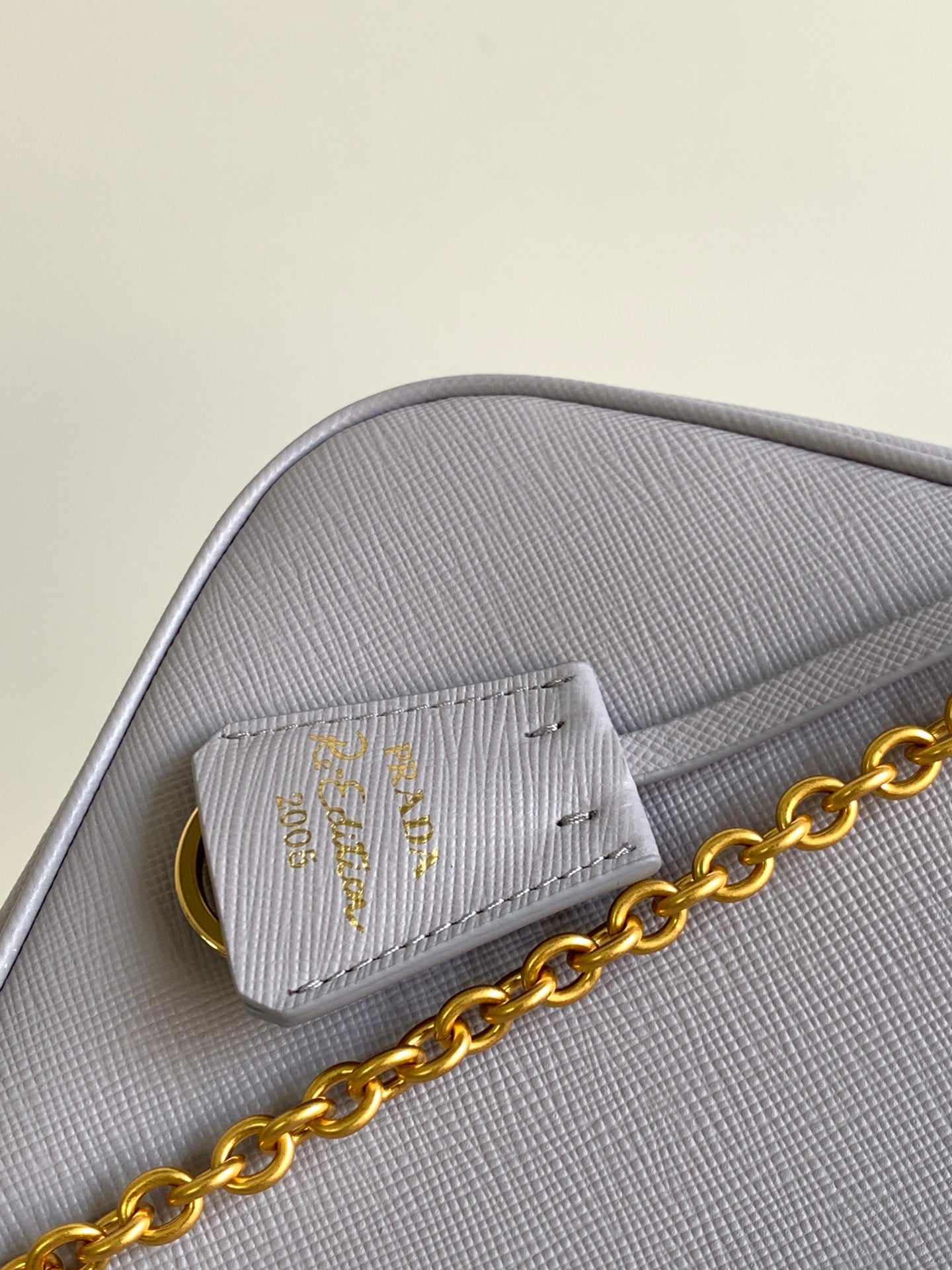 2025 Upgraded Saffiano Hobo Bag 22x18x6.5cm - Detachable 3-Piece Set (Strap+Chain+Pouch) with Keyring & Enamel Triangle