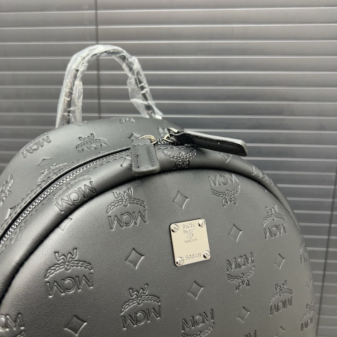 McM Stark Visetos Oversized Backpack | 2K Gold-Plated Rivets & Vintage Monogram Coated Canvas | Unisex Cognac Brown | 40CM Luxury Travel Bag