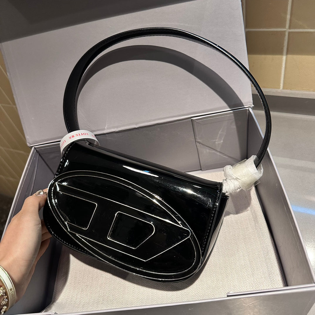 Diesel 1DR Nappa Leather Shoulder Bag Black - Iconic Oval D Logo Metal Plaque Crossbody Bag, Compact 13.5x20.5x7cm for Daily Essentials