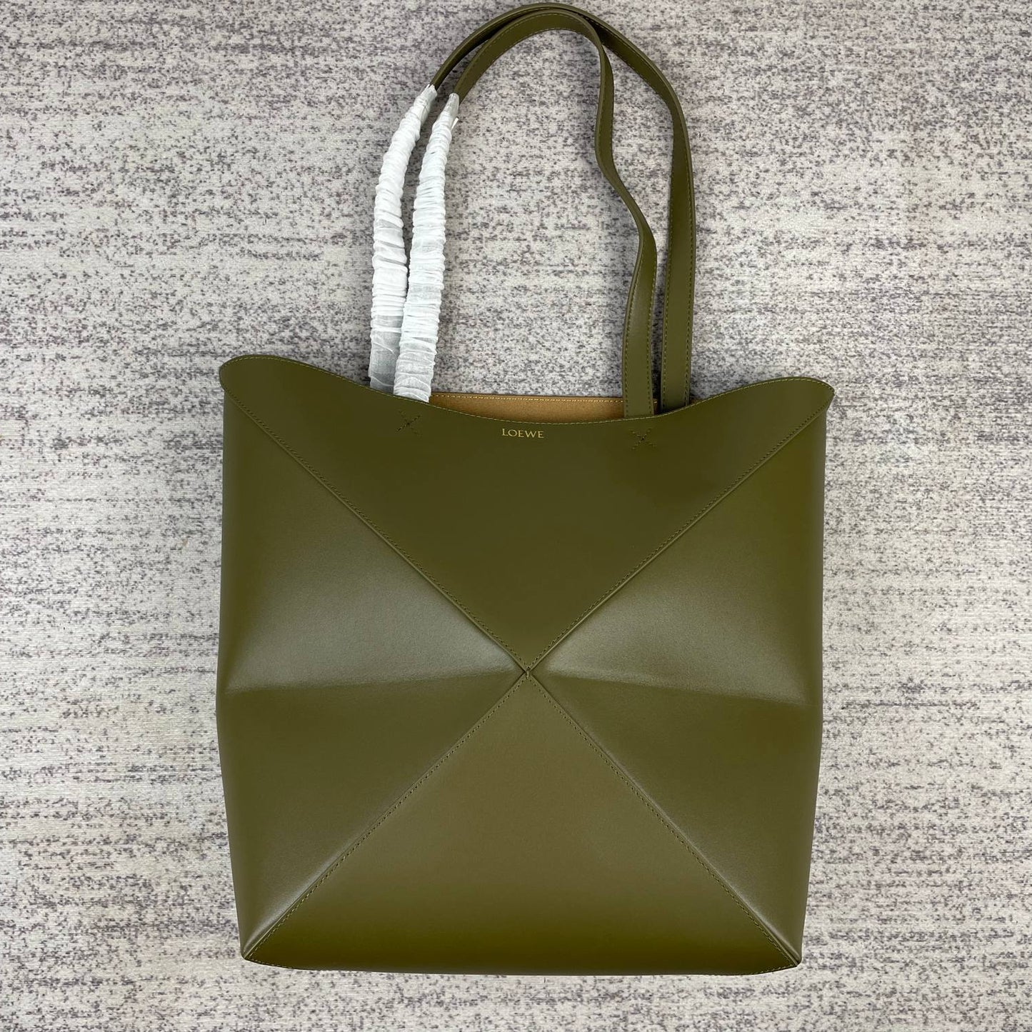 Loewe Puzzle Fold Handbag Foldable Design Multi Functional Crossbody Bag Luxurious Calfskin for Casual Work Style