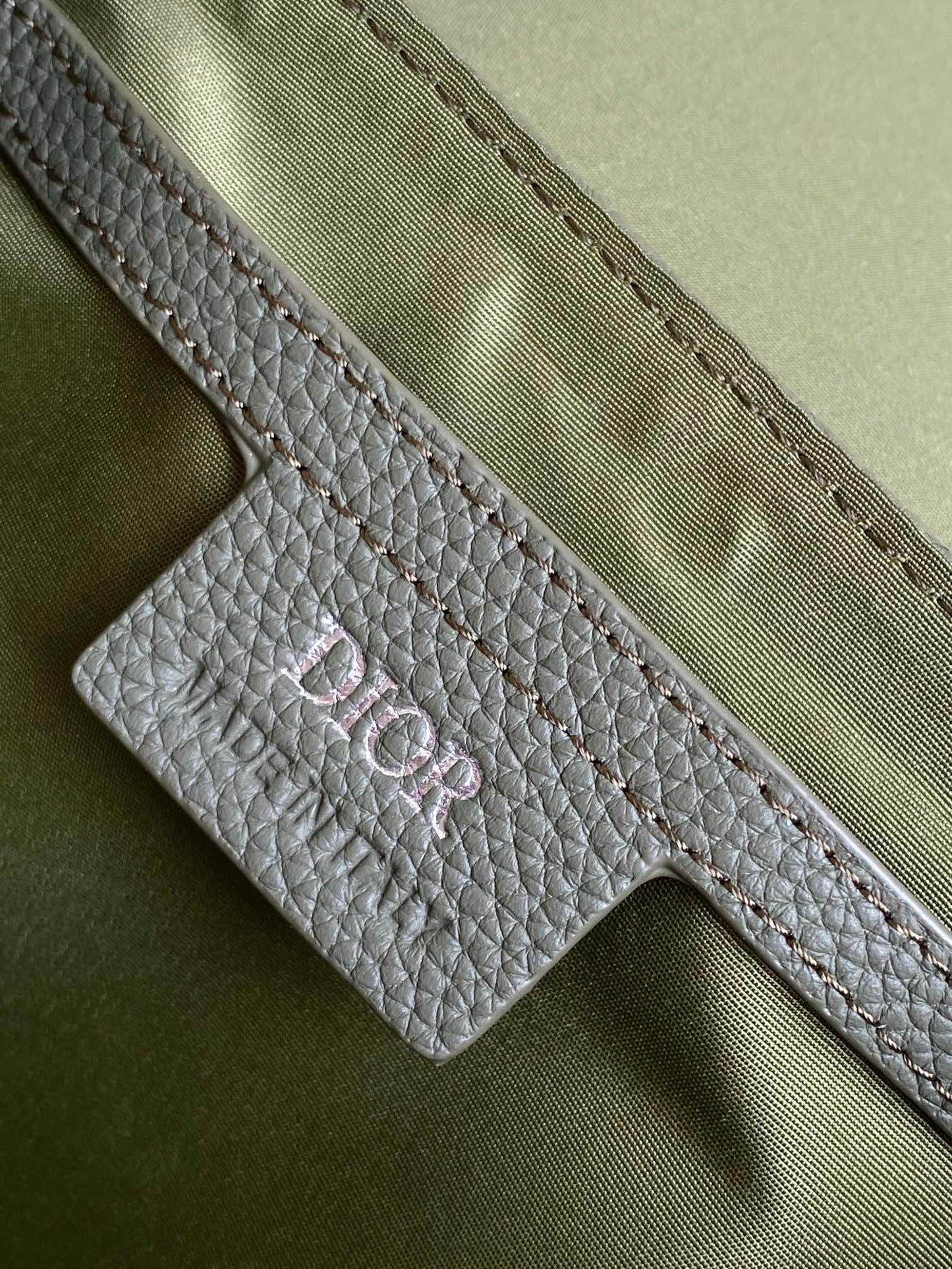 2024 Autumn Messenger Bag - Khaki Embossed Leather with Magnetic Flap (Made in Italy)