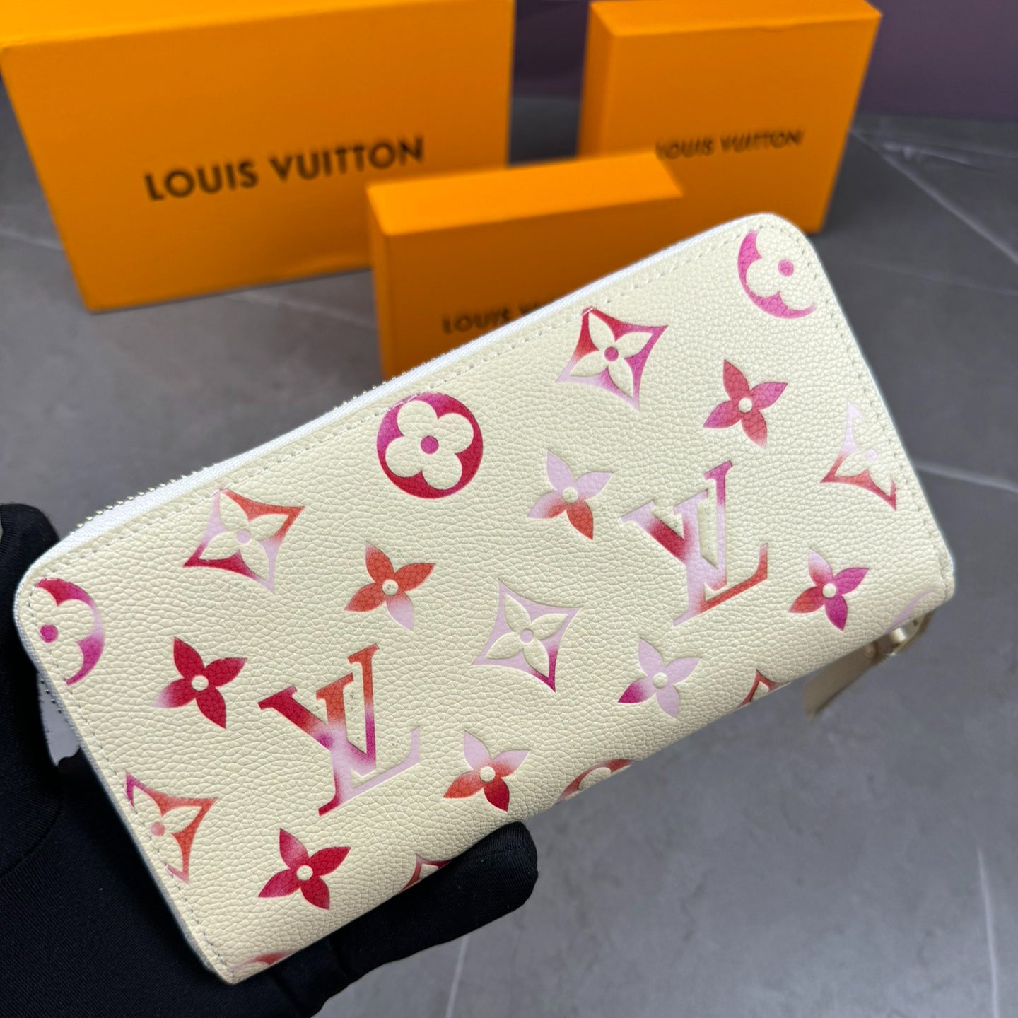 Louis Vuitton Crafty Zippy Wallet | Monogram Print on Soft Grain Calfskin | 12 Card Slots + Zip Compartment | White | Model M60017 | 19x10.5x2.5cm