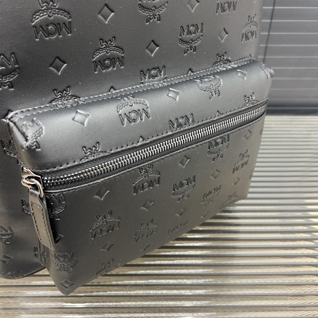 McM Stark Visetos Oversized Backpack | 2K Gold-Plated Rivets & Vintage Monogram Coated Canvas | Unisex Cognac Brown | 40CM Luxury Travel Bag