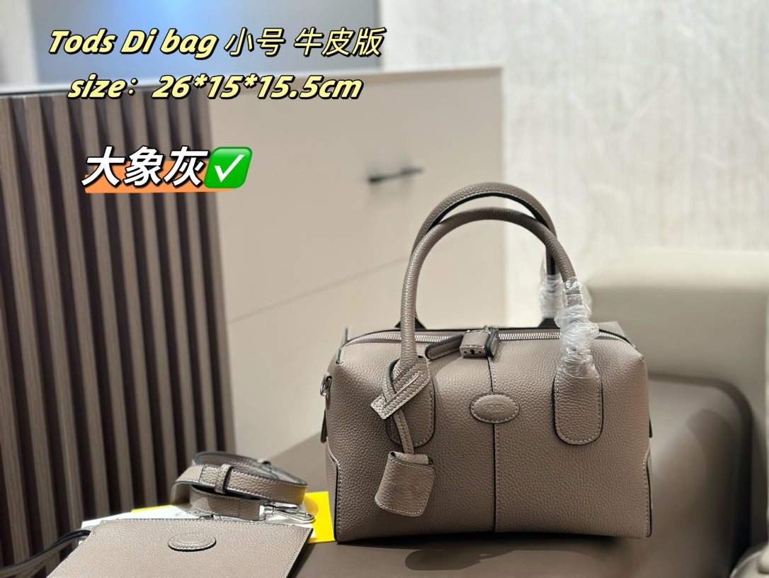 Tods Di Bag Mini Bauletto – Leather Bowling Bag with Foldable Box & Detachable Strap (26x15x15.5cm) | Timeless Italian Elegance