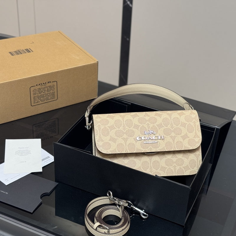 COACH-INSPIRED RETRO CHIC SHOULDER BAG | Vintage Revival Leather Tote for Timeless Office Elegance