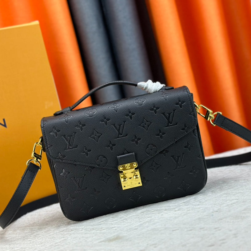 Métis Messenger Bag | Monogram Empreinte Embossed Leather | S-Shaped Steel Lock | Multi-Pocket Design | 25x19x9cm | Multiple Models (M40780/M41486 etc.)