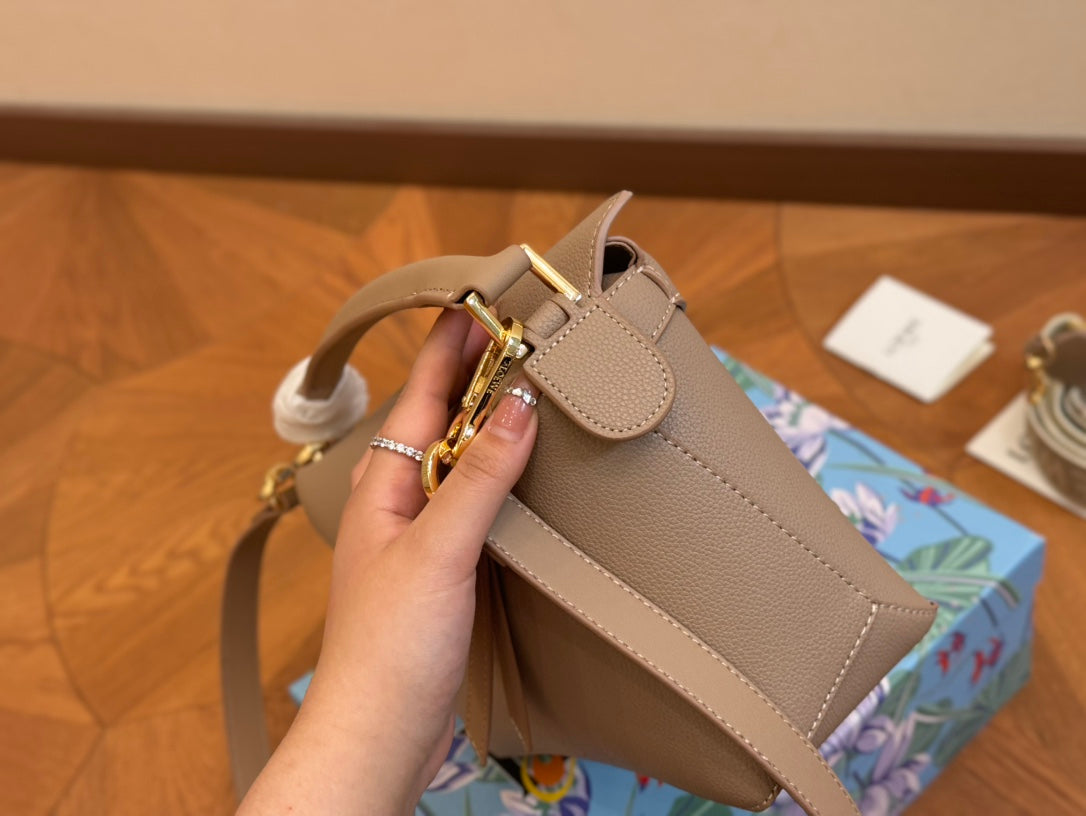 Loewe Puzzle Geometric Bag – New Colorways in Premium Leather (24x18cm) | Multi-Functional Luxury Crossbody