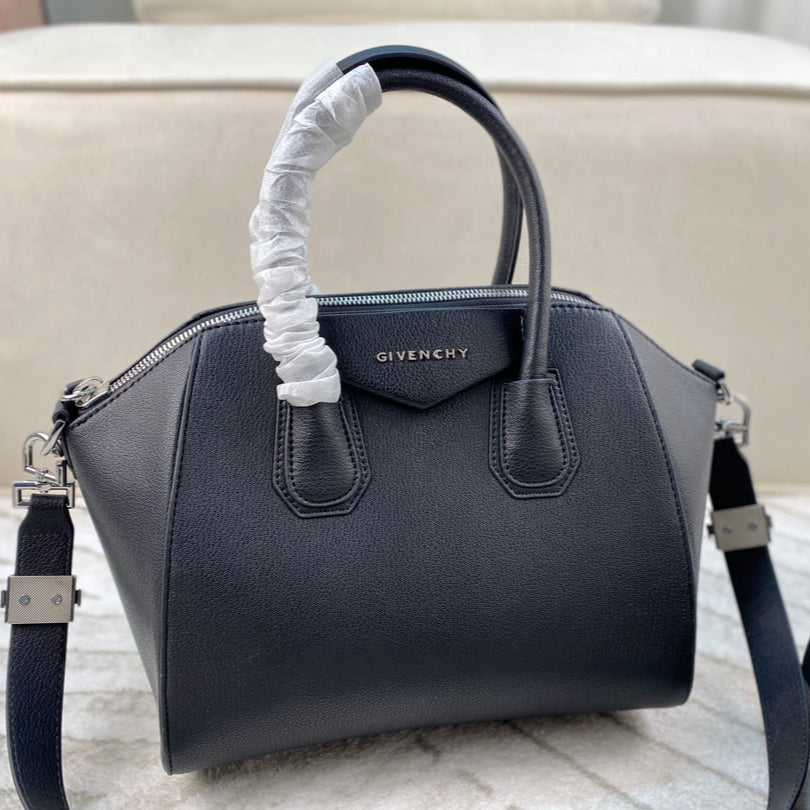 Givenchy Antigona Boston Bag – Geometric Pillow Silhouette in Two Sizes (27x24x17cm & 22x18x12cm) | Lightweight Luxury Tote