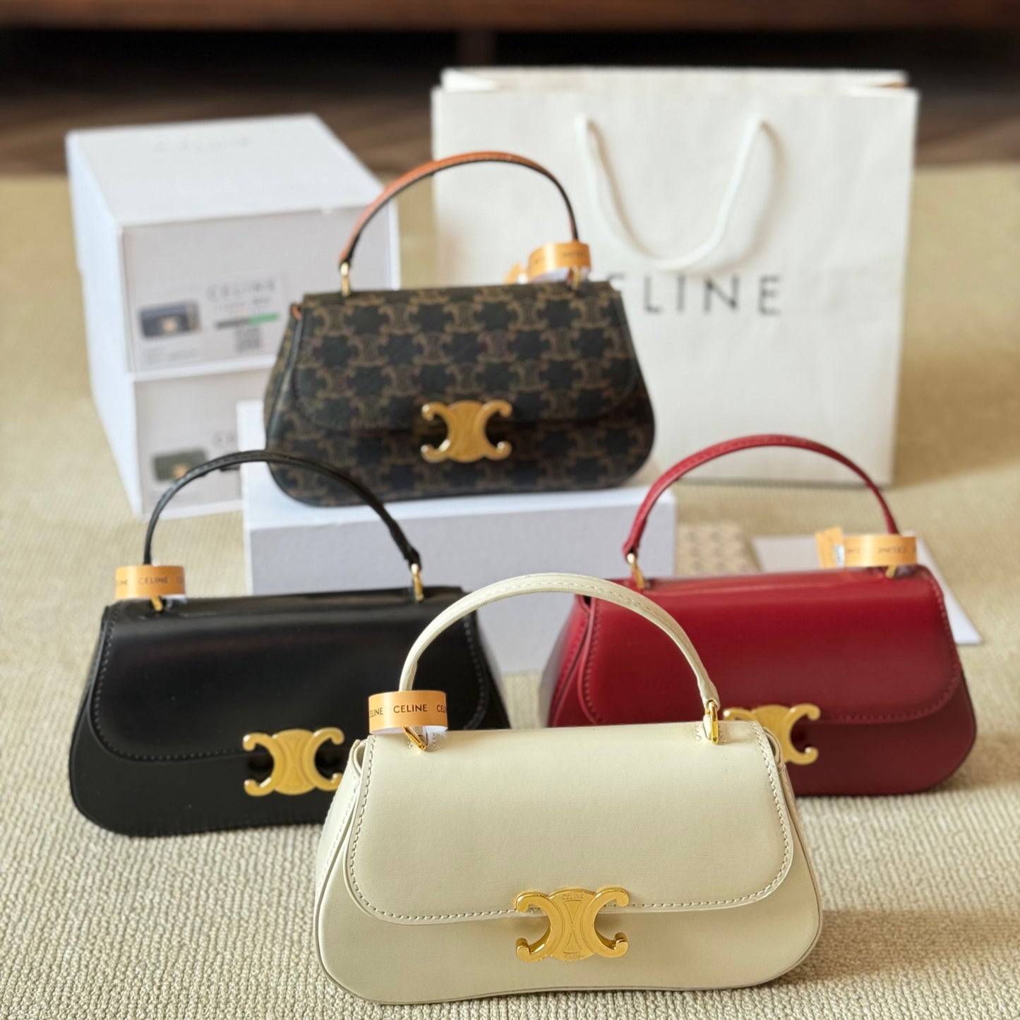 Céline Teen Lola Triomphe Leather Bag |Vintage Calfskin | 22x13cm Multi-Way Crossbody/Shoulder/Handheld