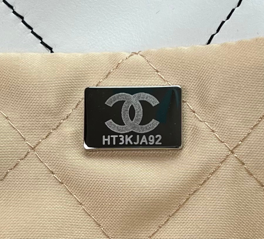 Chanel 2022 Chain-Strap Tote Bag | Vintage Brass Coin Charm & Drawstring Closure | Small 35×37×7cm Spacious Shopper
