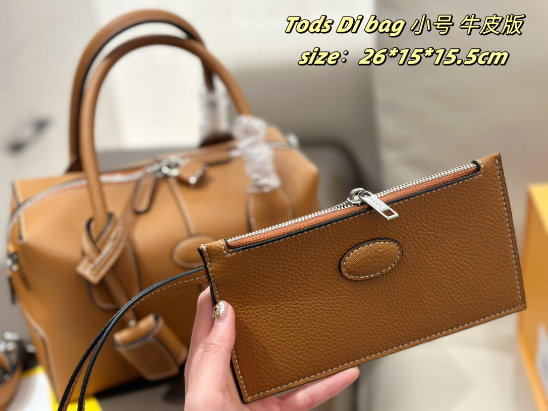 Tods Di Bag Mini Bauletto – Leather Bowling Bag with Foldable Box & Detachable Strap (26x15x15.5cm) | Timeless Italian Elegance