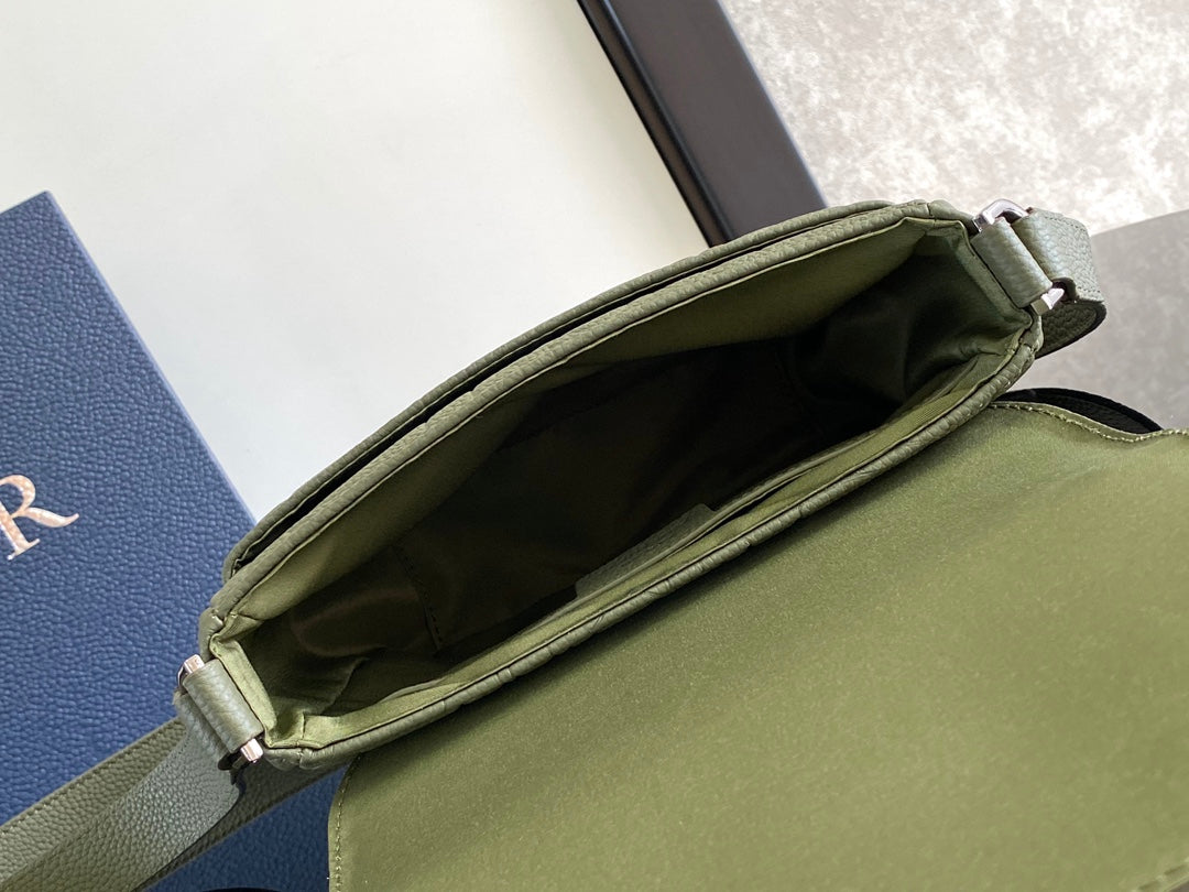 2024 Autumn Messenger Bag - Khaki Embossed Leather with Magnetic Flap (Made in Italy)