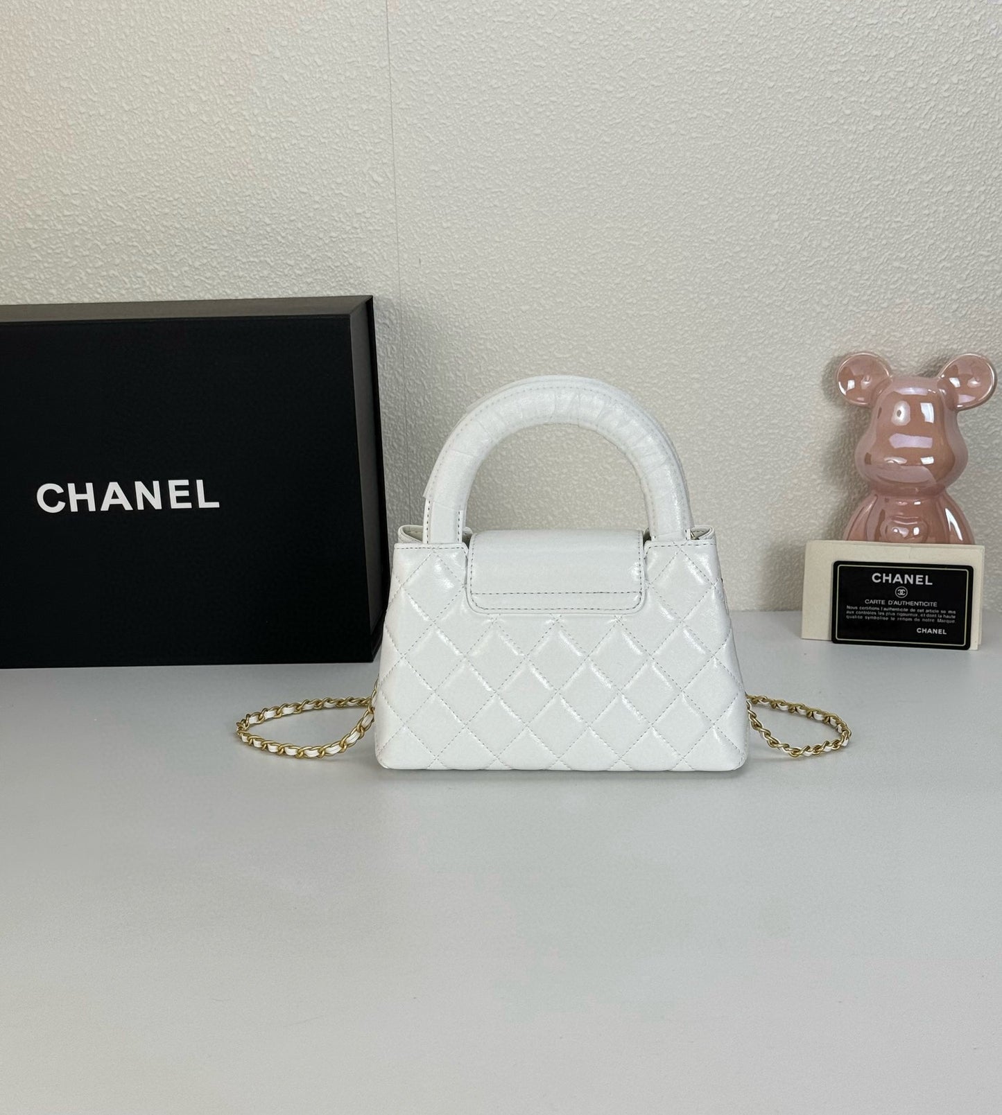 Chanel 23/24 Fall-Winter Camellia Bag | Virginie Viard's Tribute to Timeless Elegance | 20cm Runway Collector's Piece