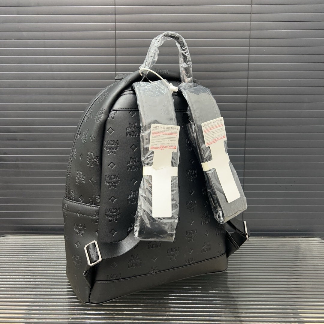 McM Stark Visetos Oversized Backpack | 2K Gold-Plated Rivets & Vintage Monogram Coated Canvas | Unisex Cognac Brown | 40CM Luxury Travel Bag