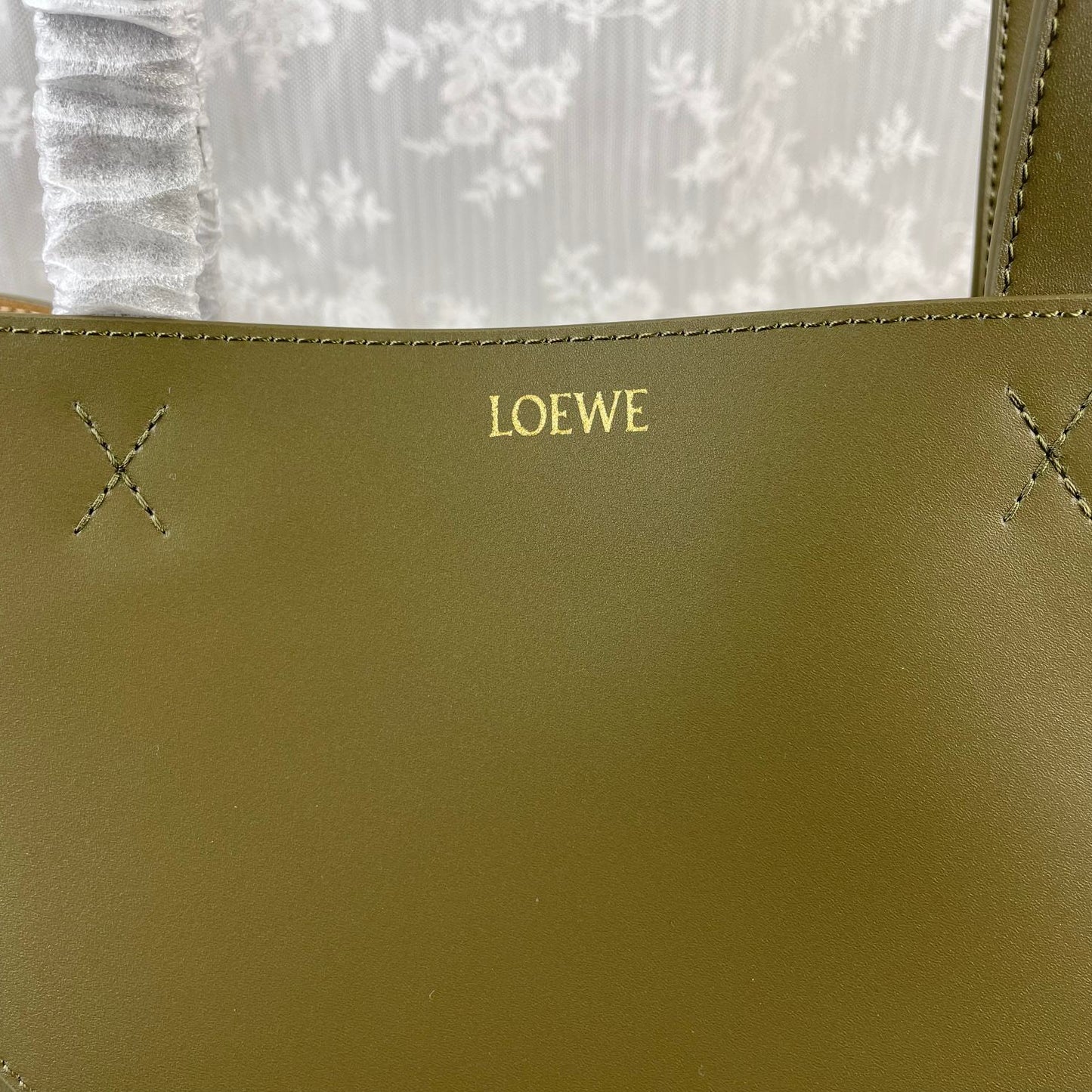 Loewe Puzzle Fold Handbag Foldable Design Multi Functional Crossbody Bag Luxurious Calfskin for Casual Work Style