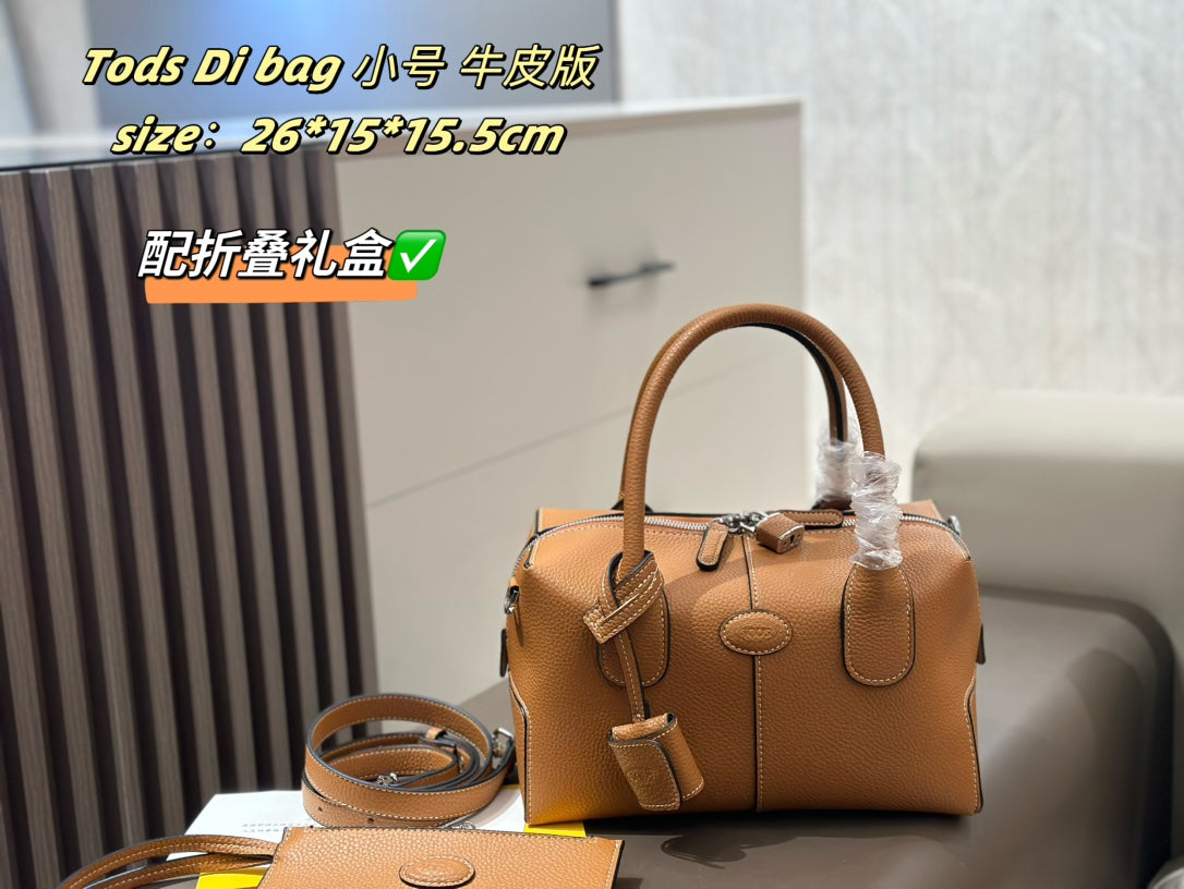 Tods Di Bag Mini Bauletto – Leather Bowling Bag with Foldable Box & Detachable Strap (26x15x15.5cm) | Timeless Italian Elegance