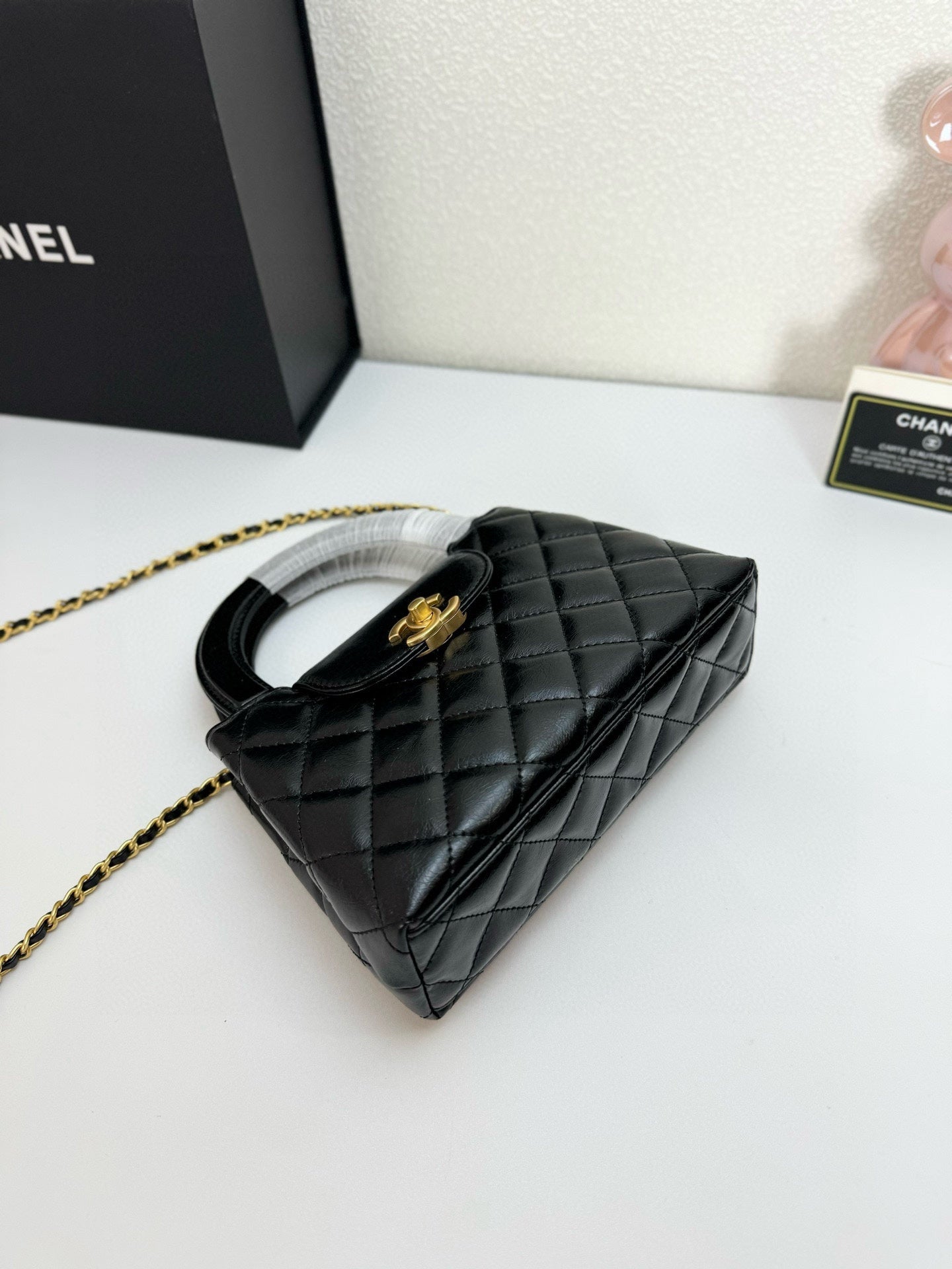 Chanel 23/24 Fall-Winter Camellia Bag | Runway-Exclusive Floral Artistry | 20cm Timeless Icon by Virginie Viard