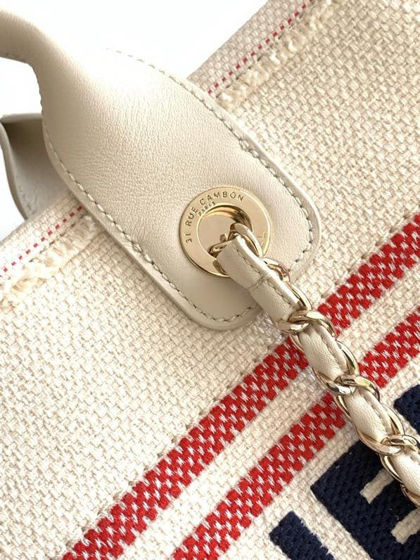 Chanel 25C Early Spring Limited Edition Beach Tote ๐๏ธ๐ | Medium Lemon Yellow | Surf-Inspired Holiday Design | Vacation-Ready Luxury