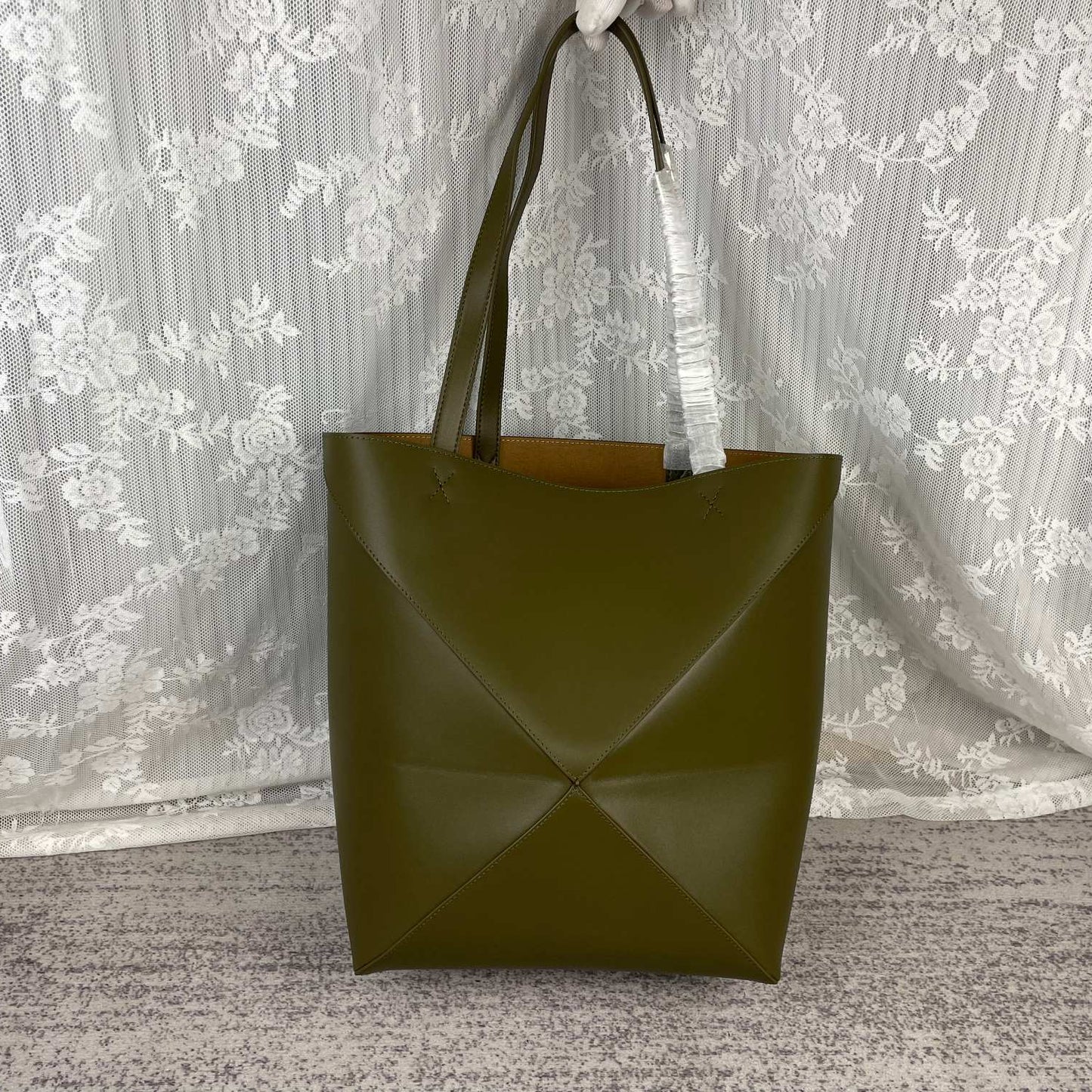 Loewe Puzzle Fold Handbag Foldable Design Multi Functional Crossbody Bag Luxurious Calfskin for Casual Work Style