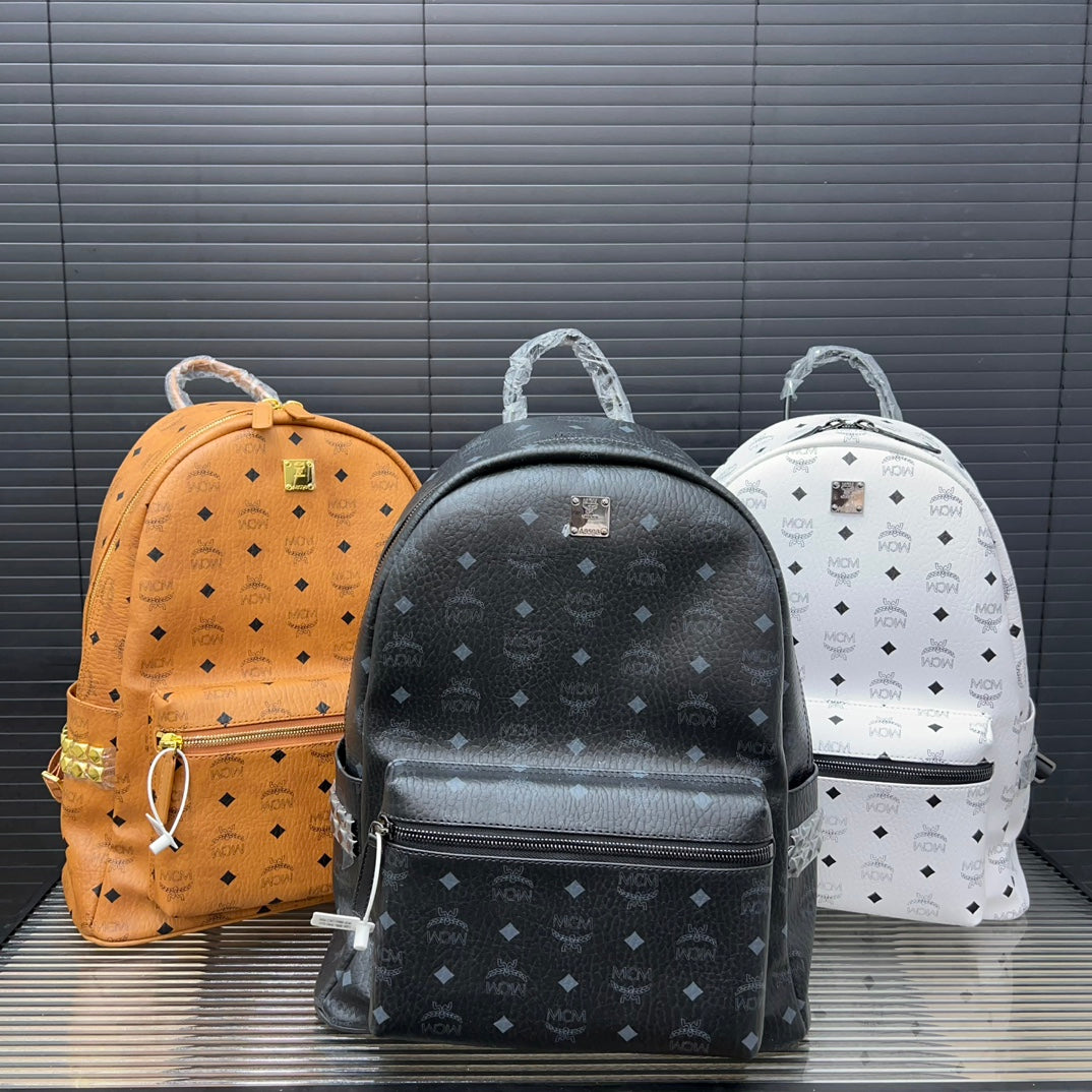 McM Stark Visetos Oversized Backpack | 2K Gold-Plated Rivets & Vintage Monogram Coated Canvas | Unisex Cognac Brown | 40CM Luxury Travel Bag