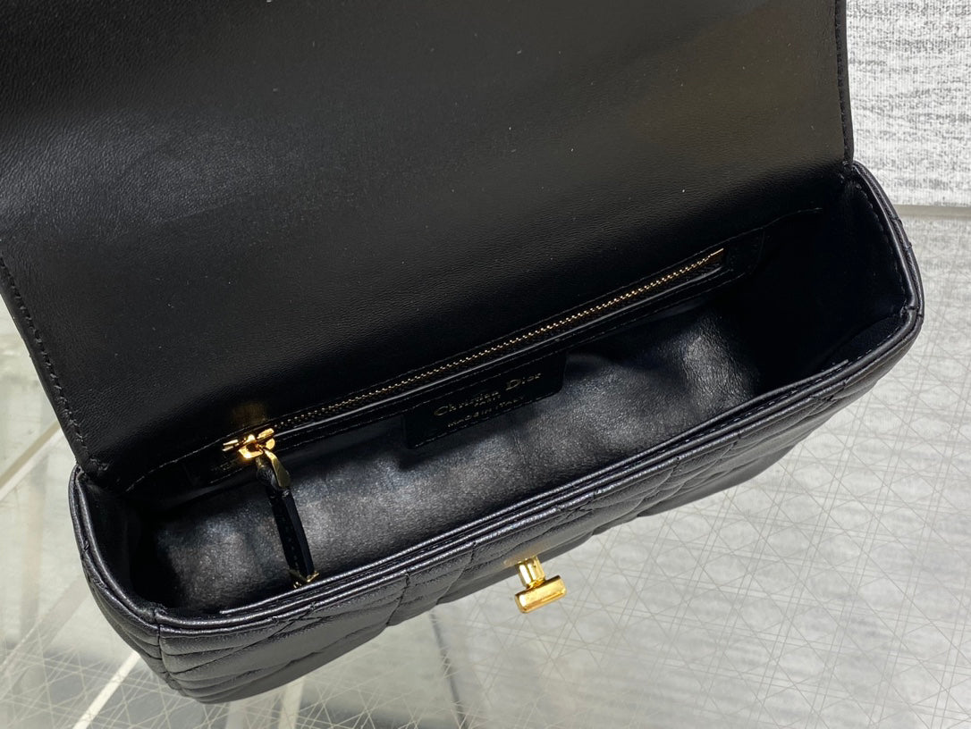 Caro Quilted Crossbody Bag|20x13x7cm Calfskin|Gold Chain Strap|Day-to-Night Versatile