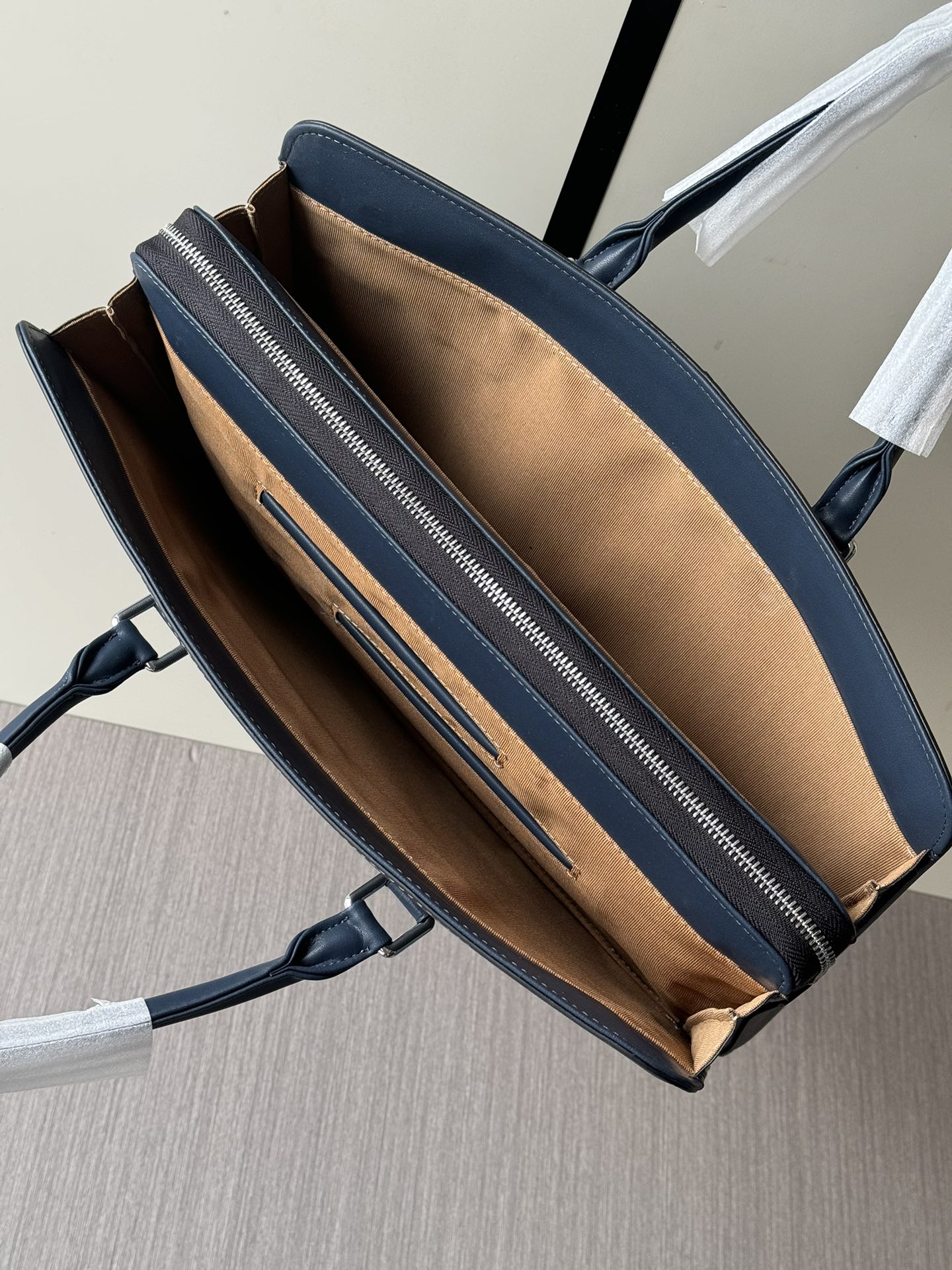 2024 Premium Business Lock Briefcase | Italian Textured Leather | Multi-Compartment Design | YKK Zipper