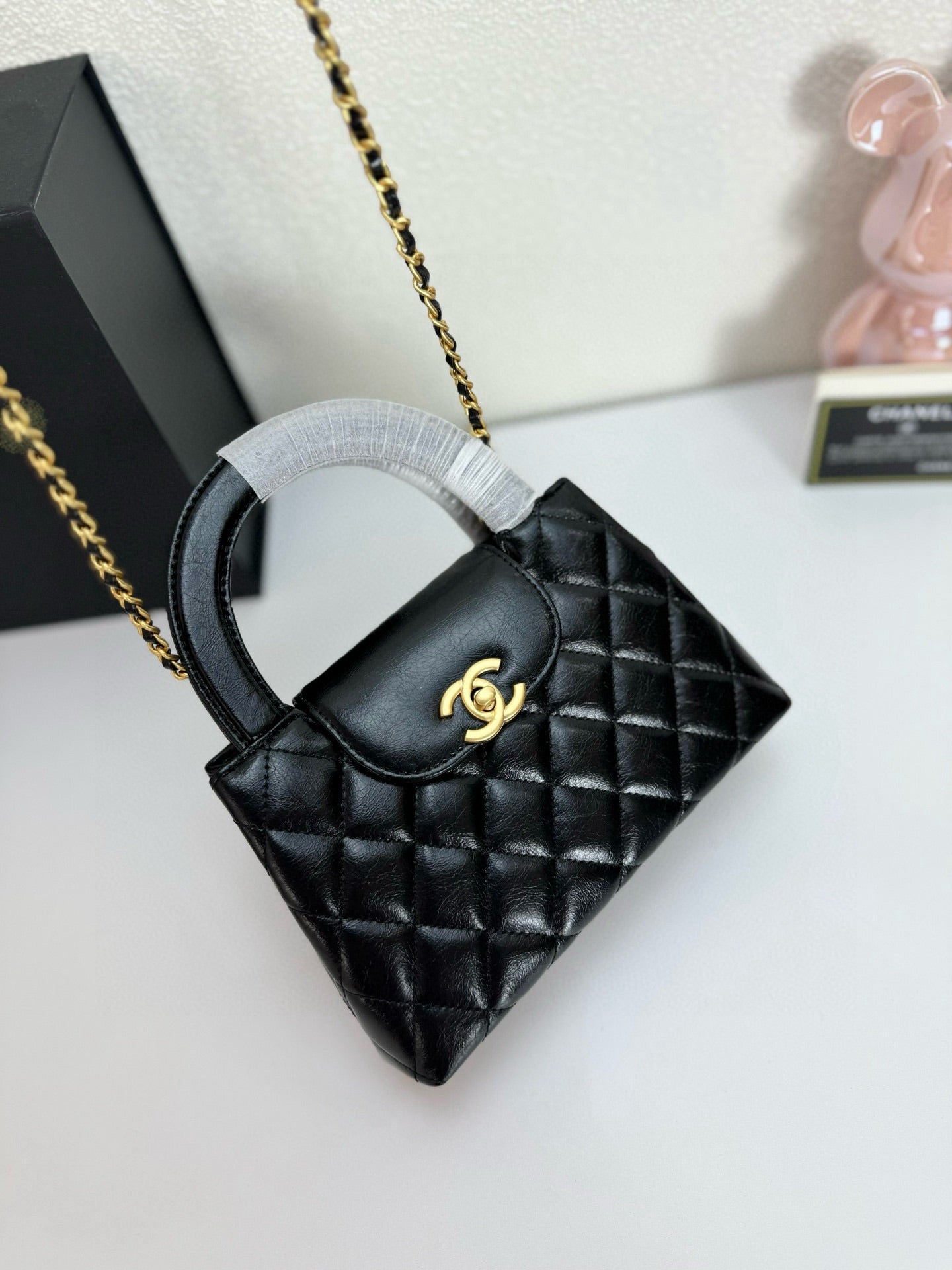 Chanel 23/24 Fall-Winter Camellia Bag | Runway-Exclusive Floral Artistry | 20cm Timeless Icon by Virginie Viard