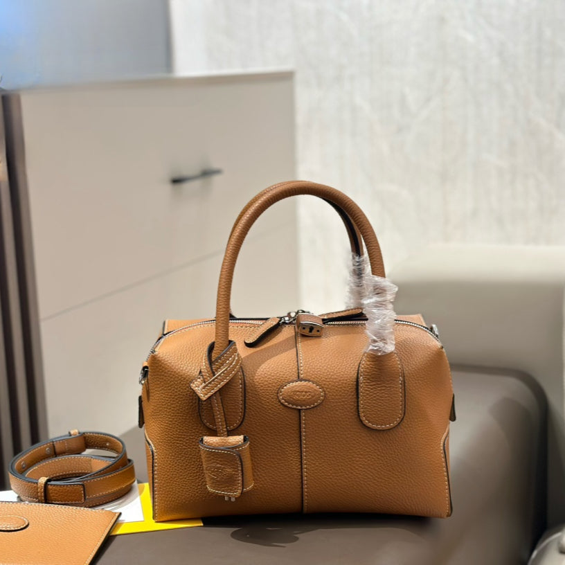 Tods Di Bag Mini Bauletto – Leather Bowling Bag with Foldable Box & Detachable Strap (26x15x15.5cm) | Timeless Italian Elegance