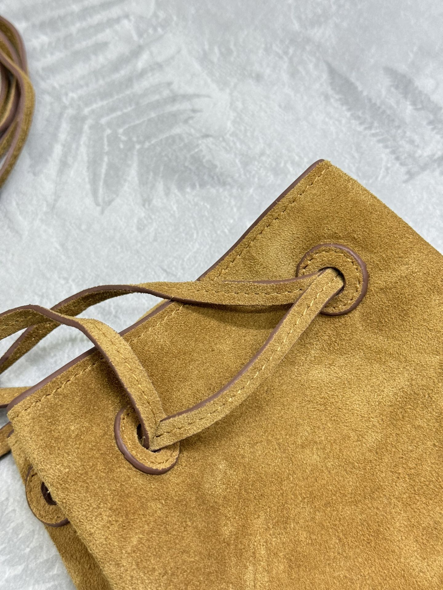 ๐ Mini Drawstring Crossbody Bag - Premium Suede & Lambskin | Dual Straps + Top Hardware | 20cm Cute Casual Purse