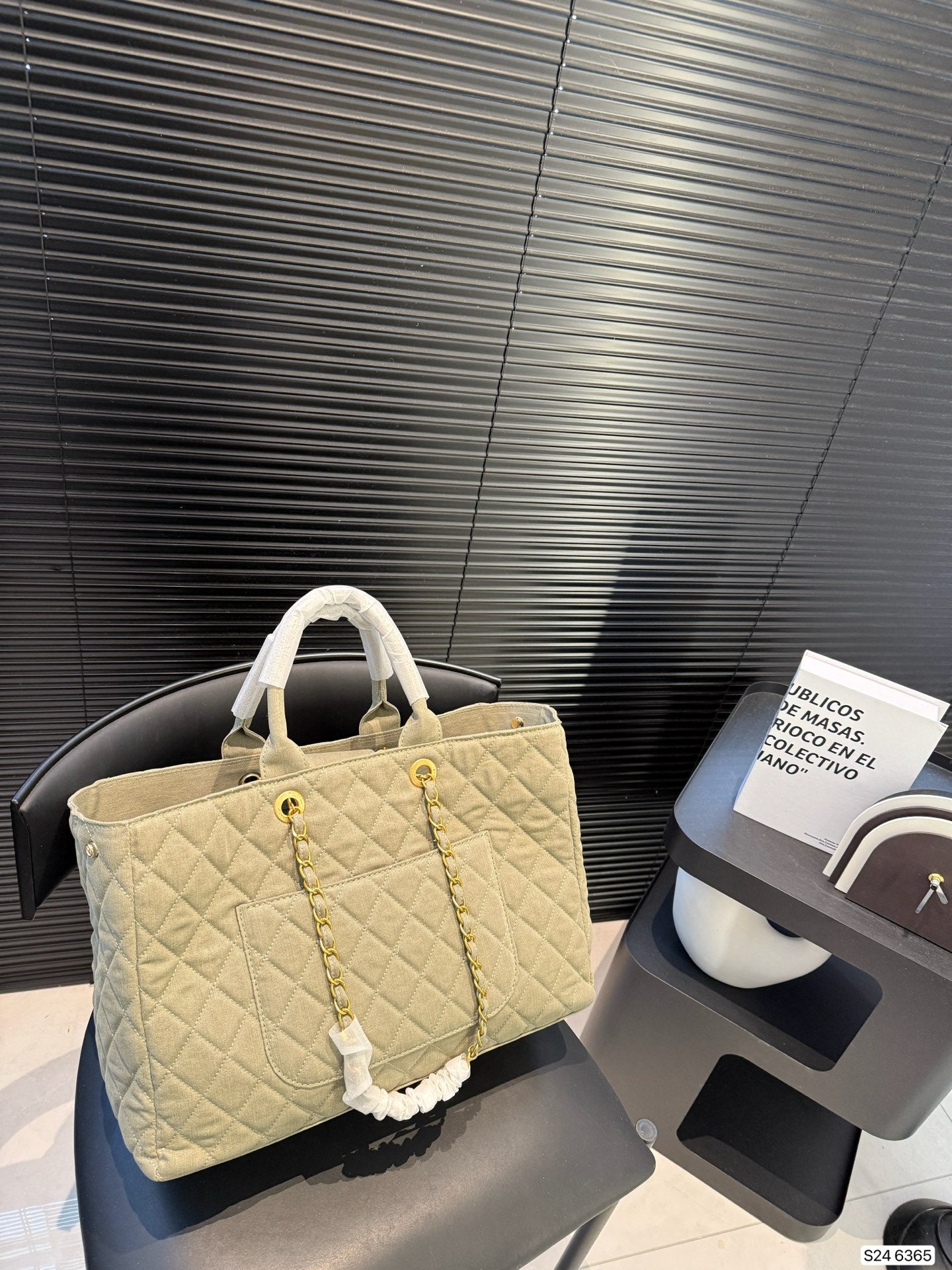 Chanel Denim Chain Bag | Adjustable Shoulder/Handheld Tote | Large Travel Bag 38cm × 27cm