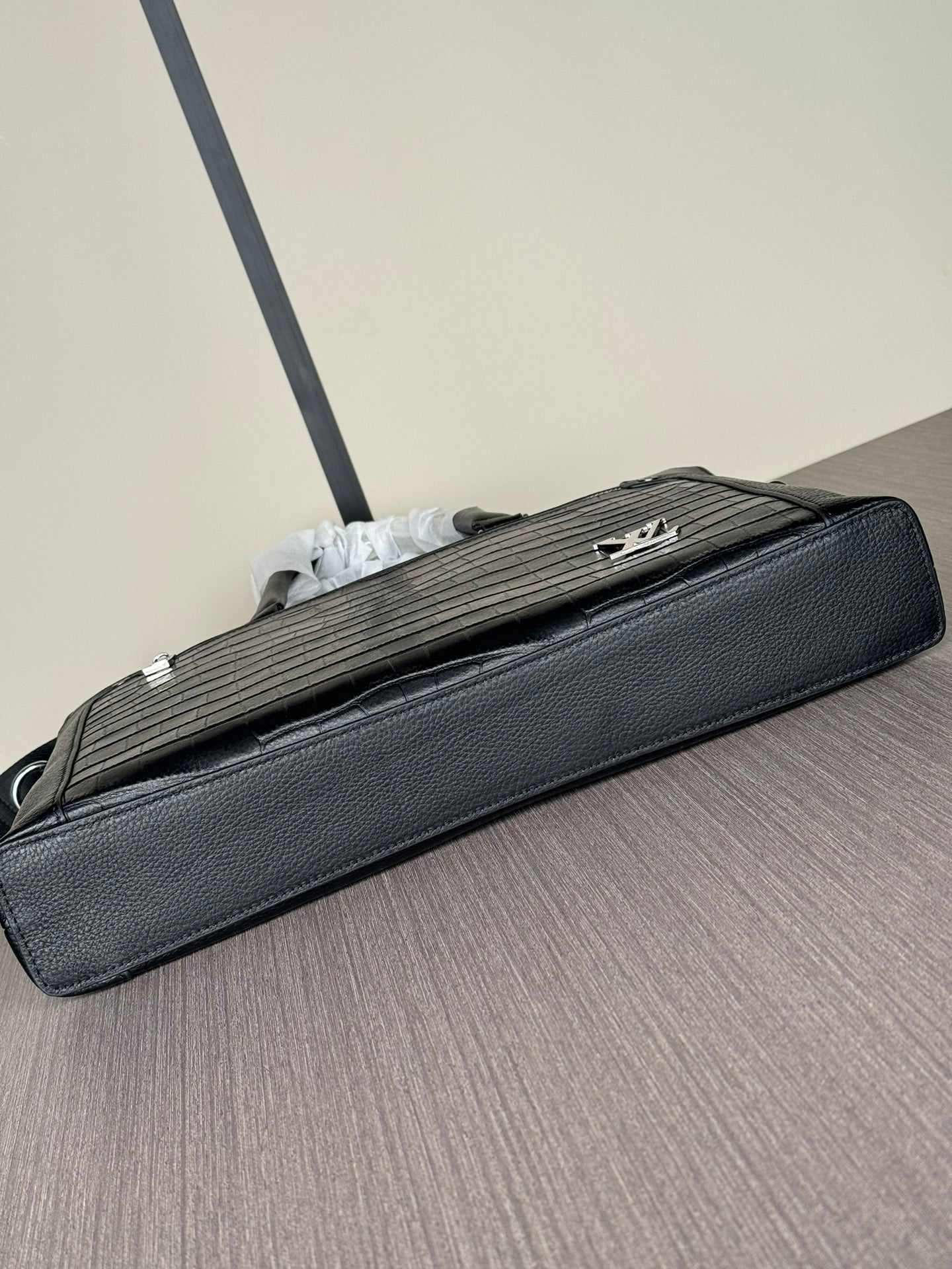 2024 Premium Dual-Zip Briefcase | Italian Textured Leather | Anti-Theft Compartments | Smooth YKK Zippers