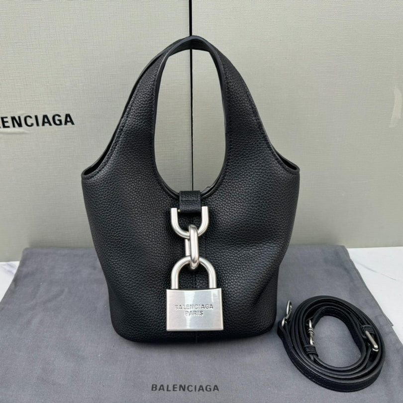 Balenciaga Locker Hobo Bag 2024 SS | Padlock Charm & Grained Leather | Large 50x35cm / Mini 15x15cm