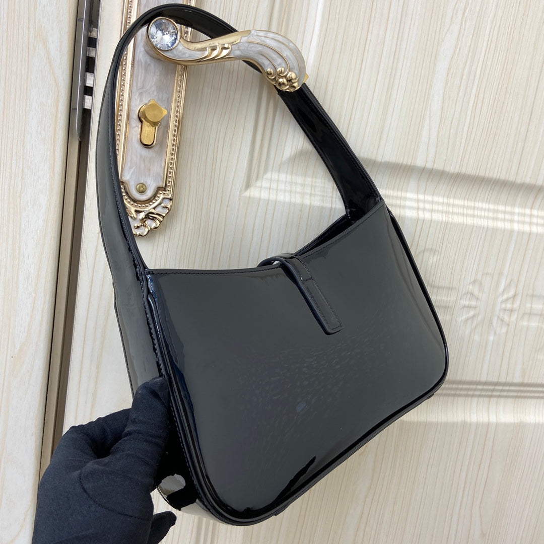 2021 SS New Patent Leather Black Gold Underarm Hobo Bag - Adjustable Strap Luxury Shoulder Bag