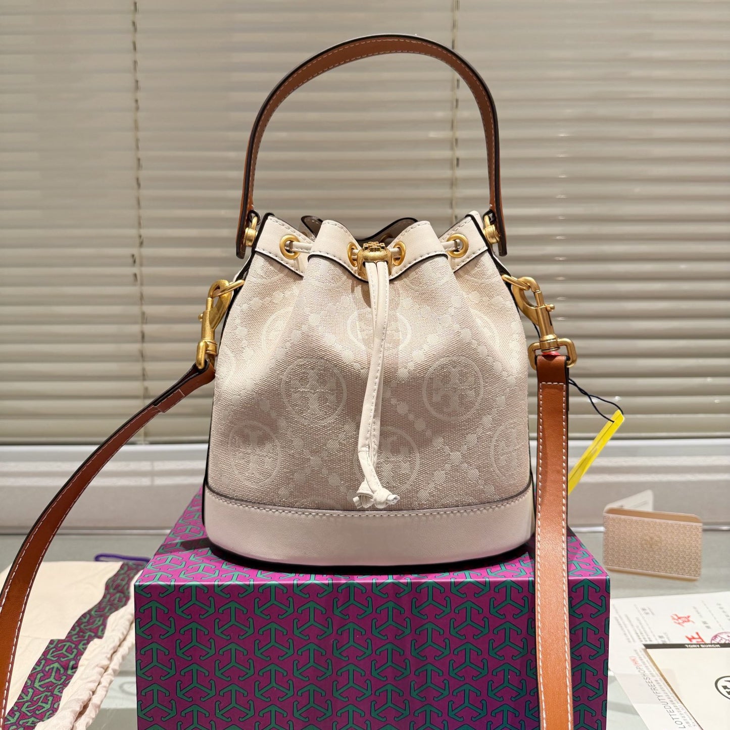 TORY BURCH Monogram 2021 Summer Navy Blue Canvas Drawstring Bucket Bag Retro Jacquette Trim Casual Chic Design (21x12x21cm)