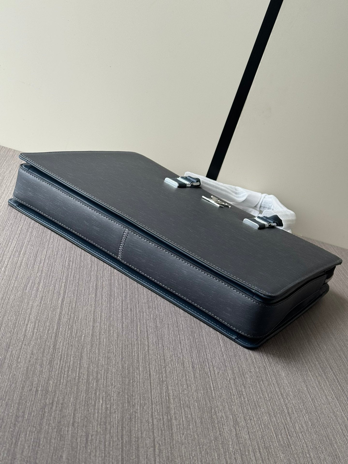 2024 Premium Business Lock Briefcase | Italian Textured Leather | Multi-Compartment Design | YKK Zipper