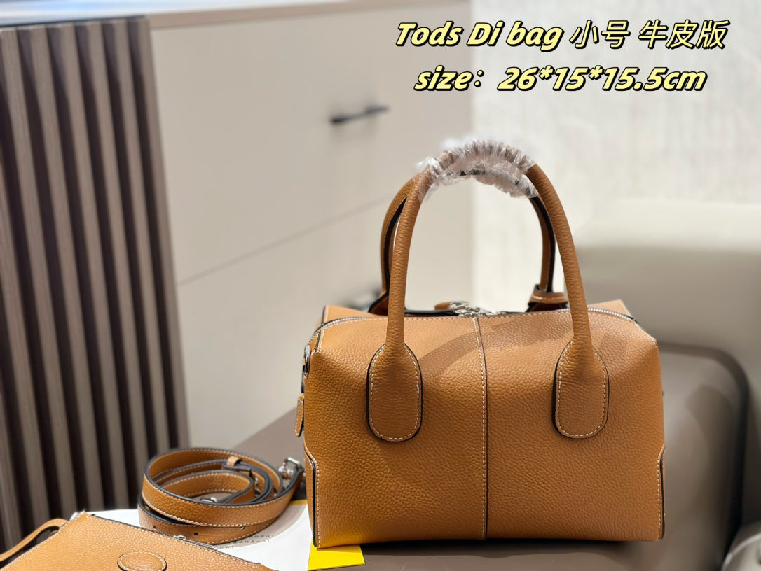 Tods Di Bag Mini Bauletto – Leather Bowling Bag with Foldable Box & Detachable Strap (26x15x15.5cm) | Timeless Italian Elegance