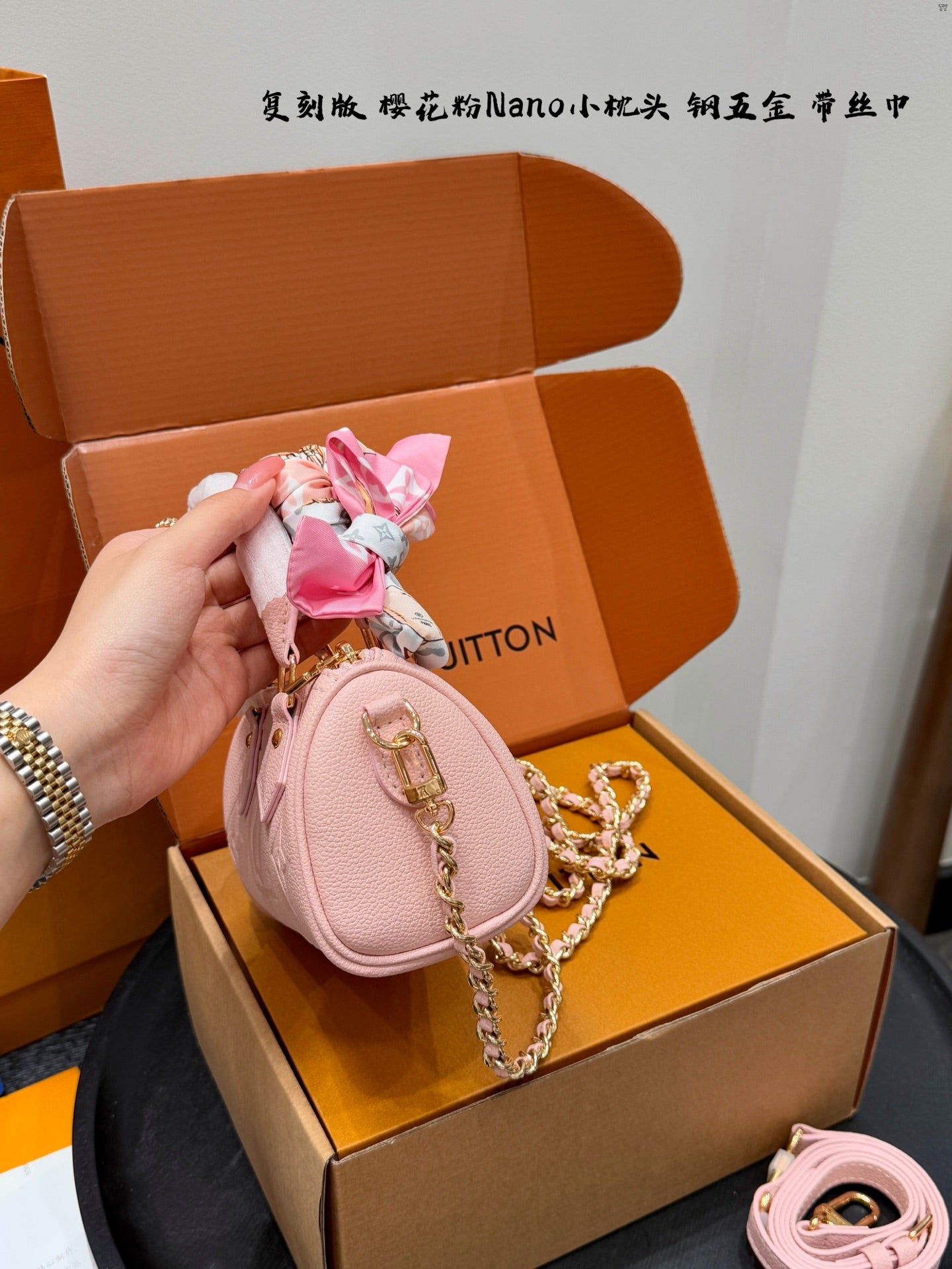 【Authentic Style】LV Nano Speedy Mini Bag 16*10cm with Chip - Floral Embossed Strawberry Milk Pink, Cute & Chic