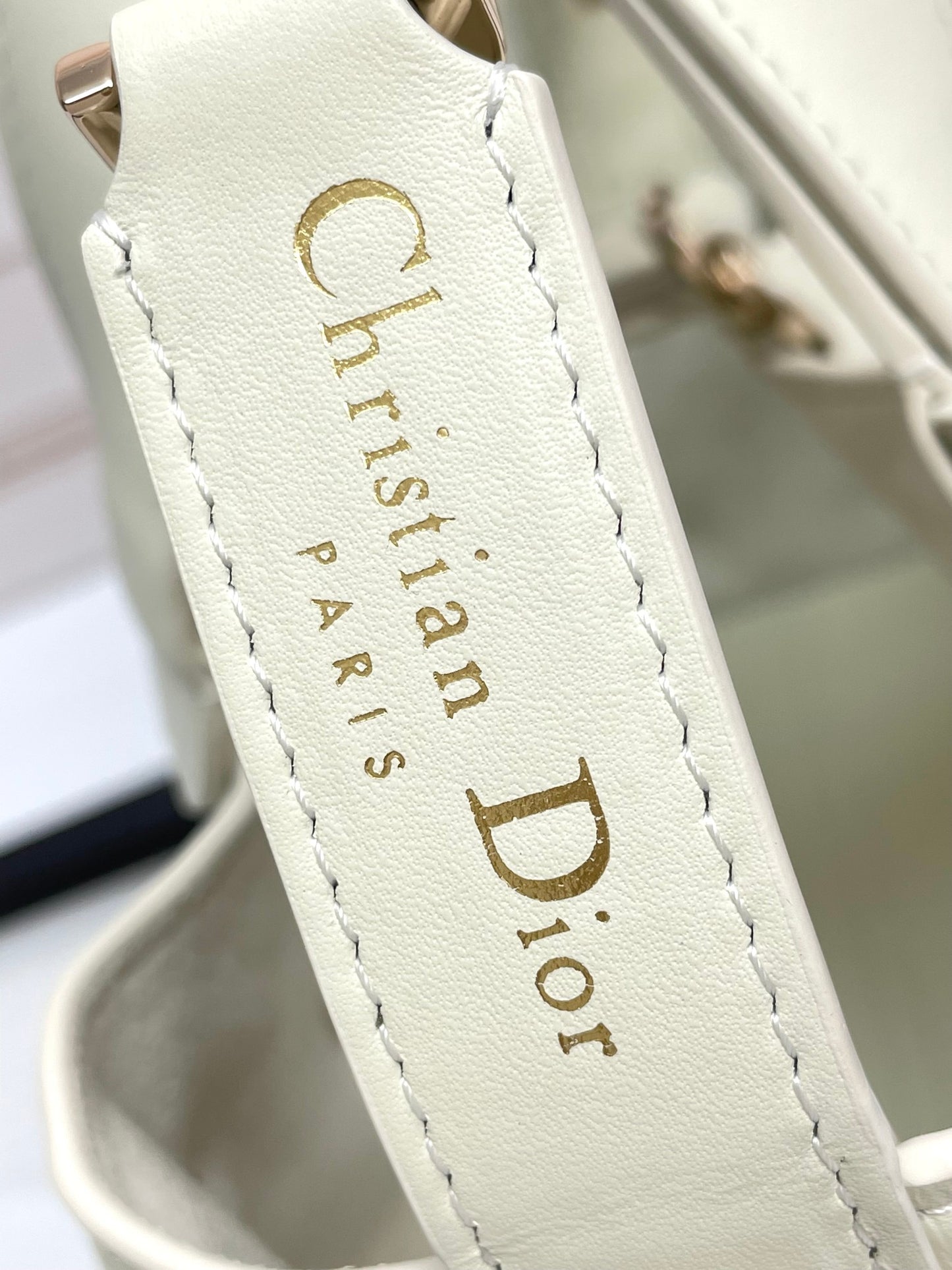 Dior Toujours White Large Cannage Quilted Handbag | Lamb Leather Lining | Imported Hardware | Small 23cm Tote Bag