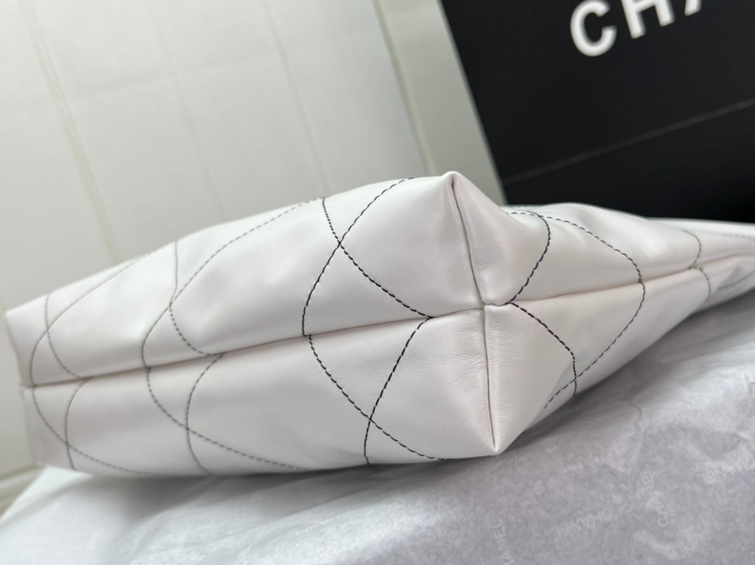 Chanel 2022 Chain-Strap Tote Bag | Vintage Brass Coin Charm & Drawstring Closure | Small 35×37×7cm Spacious Shopper