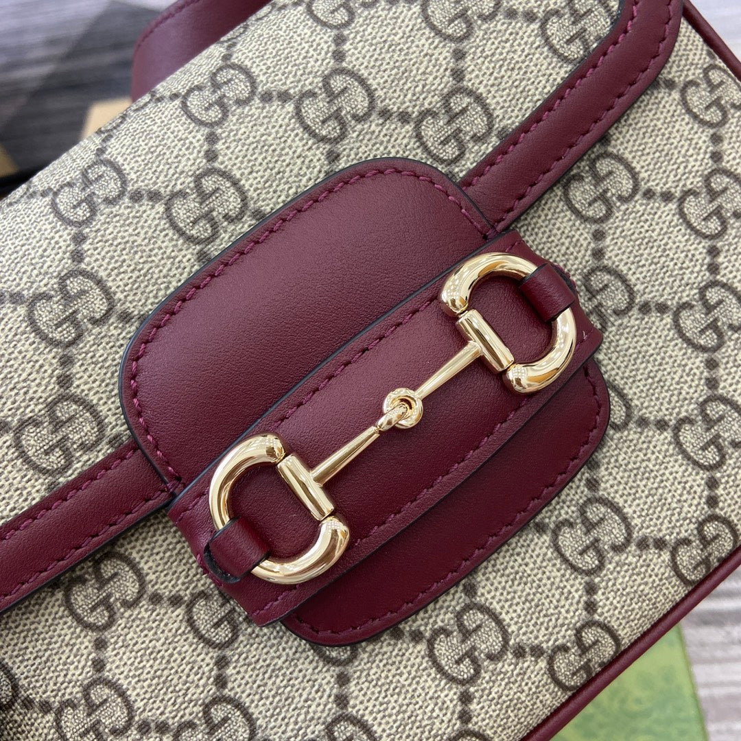 GUCCI Horsebit 1955 Burgundy Mini Shoulder Bag｜Valentine's Campaign｜Embossed GG Canvas｜20×14×5cm
