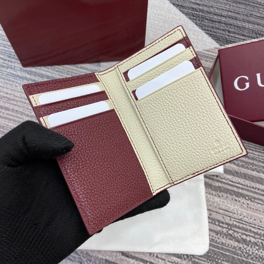 Gucci 2025 Early Spring Collection Deep Blue-Oat Calfskin Leather Bifold Wallet - Contrast Motif, Timeless Revival