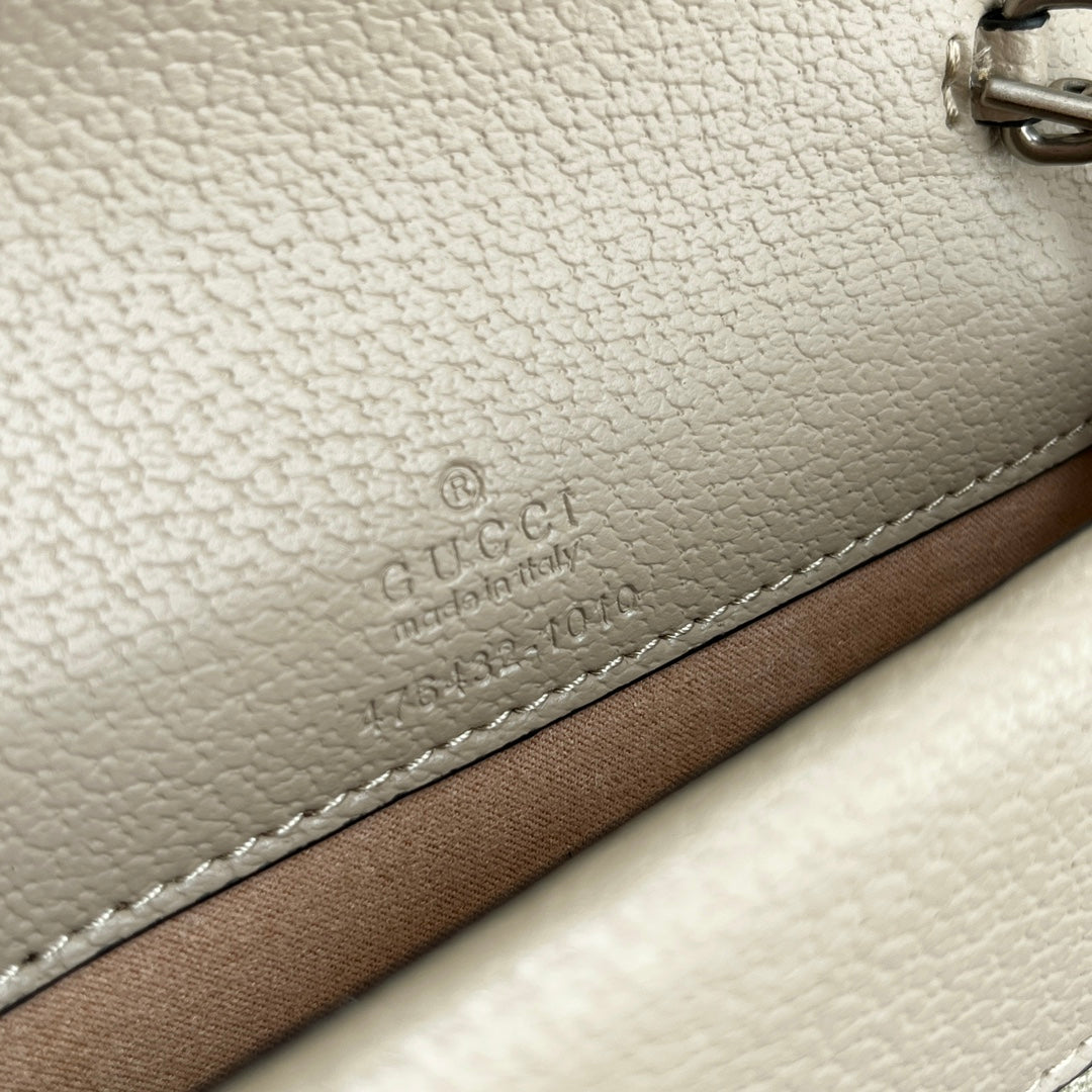 Gucci Dionysus Mini Bag – 16.5x10cm Iconic Calfskin, Tiger Buckle, Entry-Level Streetwear Legend