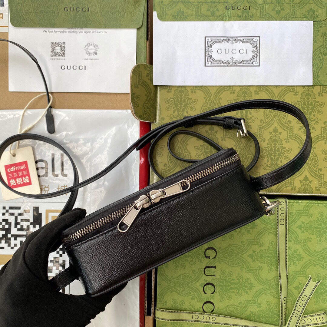 Gucci Meo Vintage Interlude Mini Bag - 18×10×7cm Black PVC Retro Cat Emblem Crossbody Bag with Modern Edge