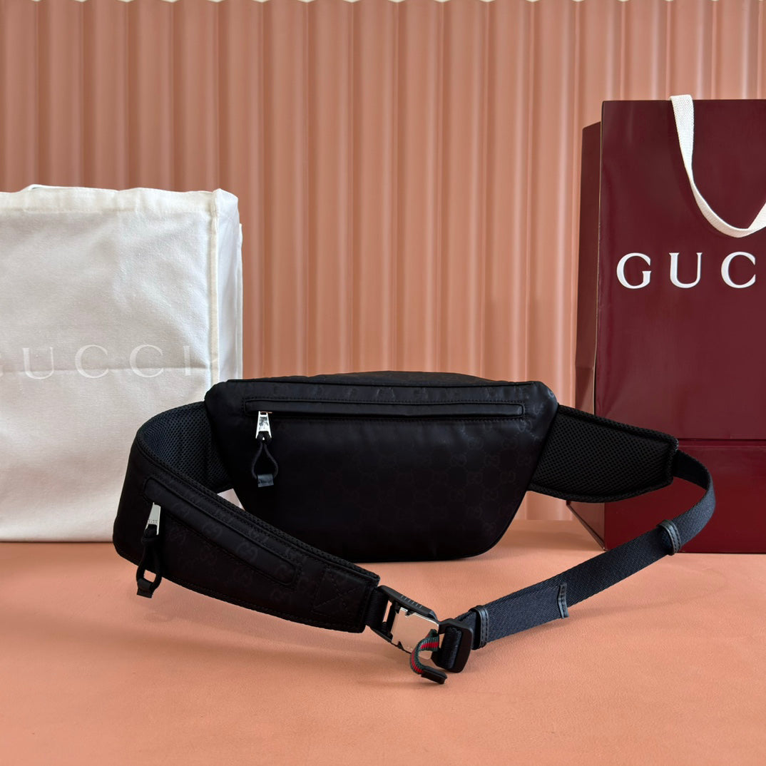 Gucci Fall Winter 2024 Men's Black Nylon Waist Bag | Embossed Logo Red-Green Web Strap Made in Italy