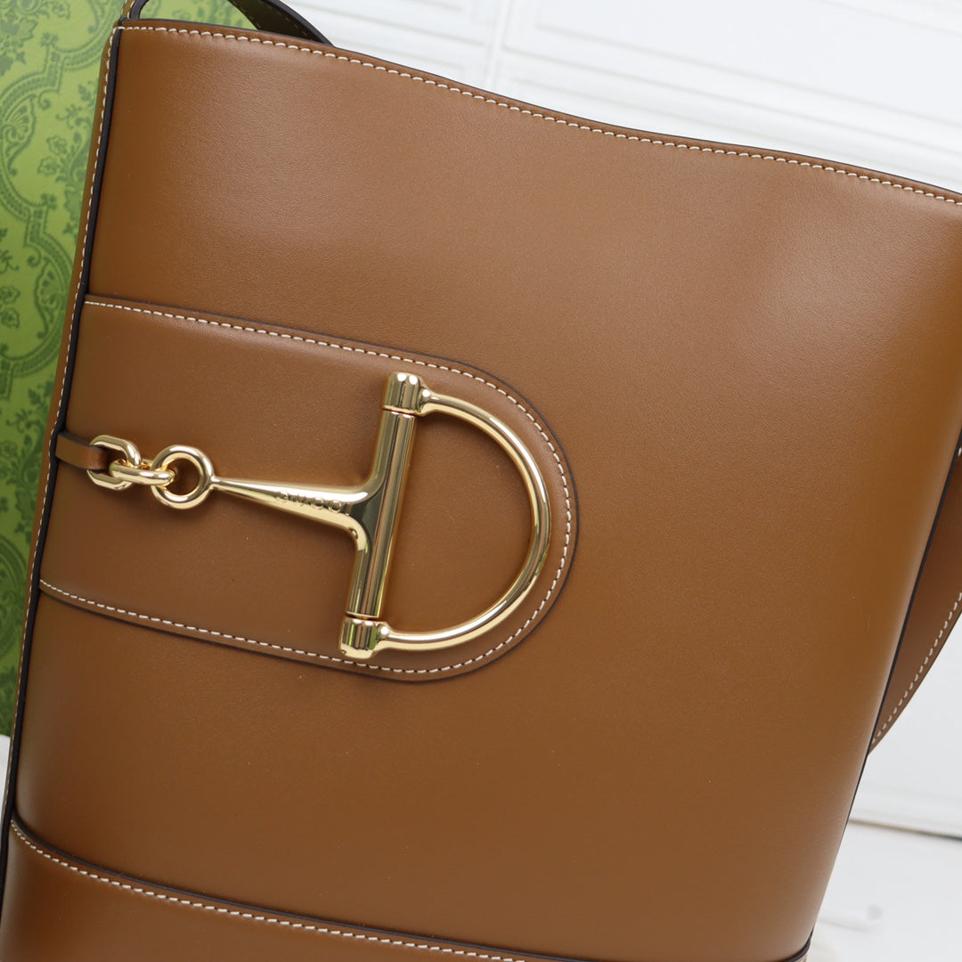 Gucci 73 Horsebit Bucket Bag SS2025 | Mocha Brown Oversized Tote with 3-Way Strap | 26x27.5x11.5cm