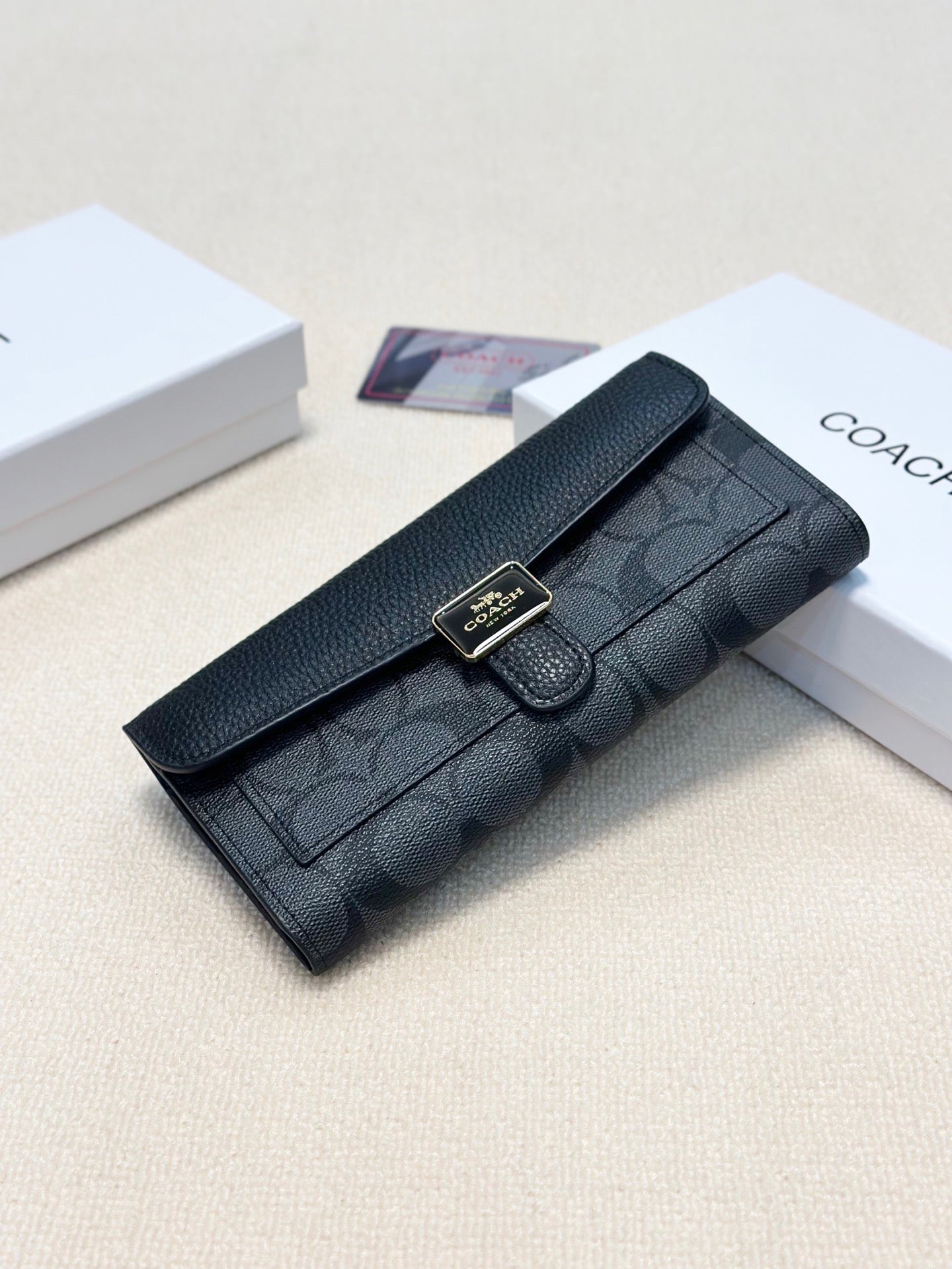 Coach-Style 19x10 Black Genuine Leather Clutch - Exquisite Craftsmanship, Spacious Interior, Luxe & Minimalist