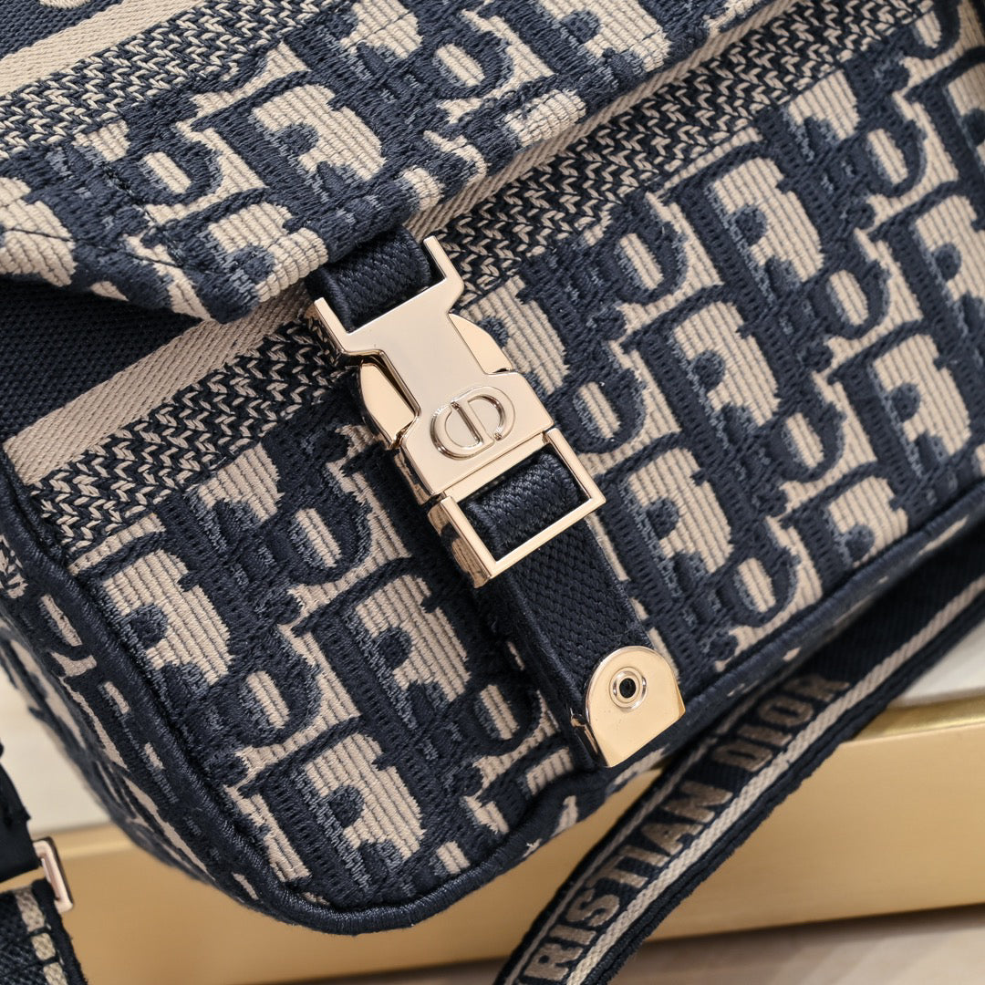 DIOR Cam Embroidery Vintage/New Canvas Messenger Bag Small - Gold-Tone Closure/Detachable Strap/23x15x8cm
