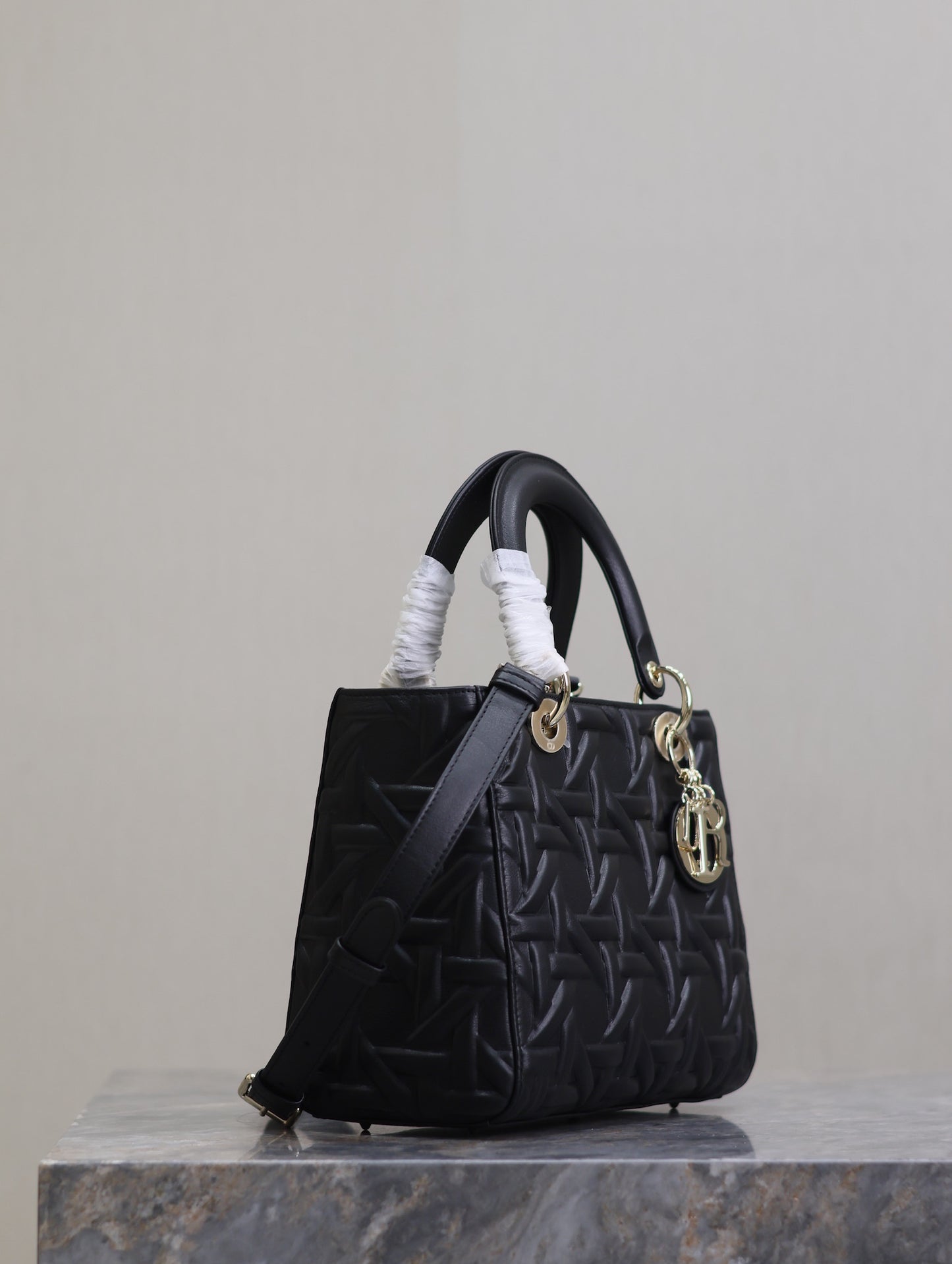 DIOR 2024 Fall/Winter Lady Dior Handbag | Black Calfskin with 3D Graphic Cannage & Pale Gold D.I.O.R. Charm, Medium 24cm